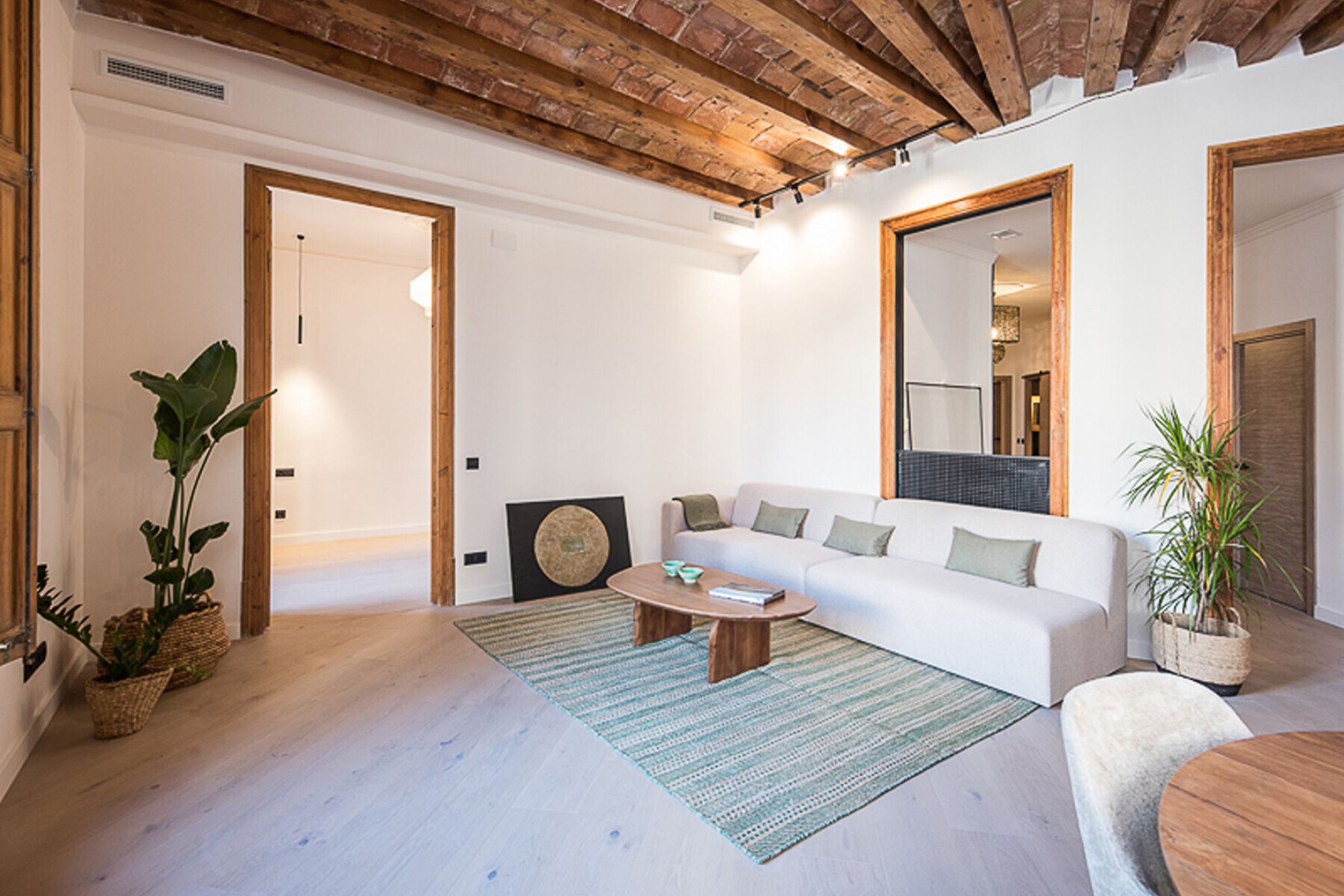  Beautiful apartment in Eixample, Barcelona: Modernized Elegance - 物件實景