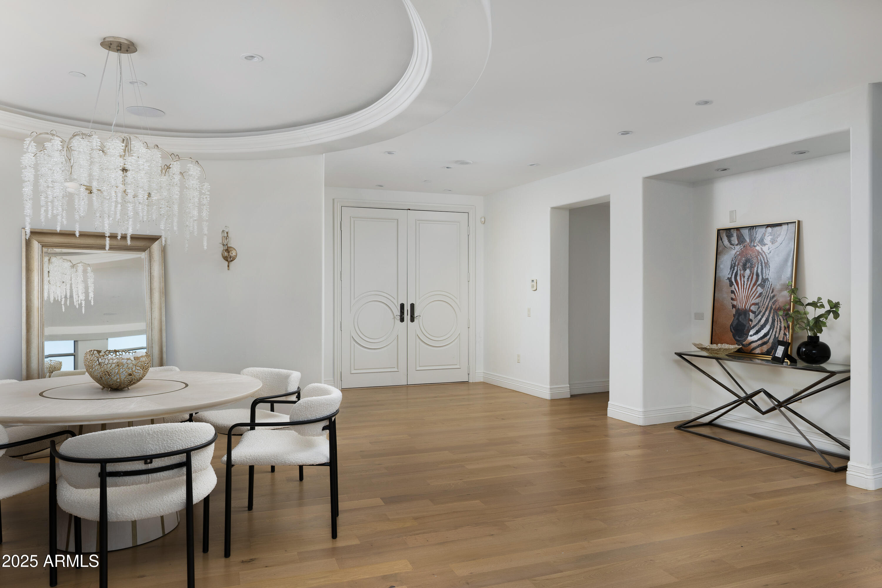 Phoenix, Arizona, 85016, United States, 2 Bedrooms Bedrooms, ,3 BathroomsBathrooms,Residential,For Sale,2001988