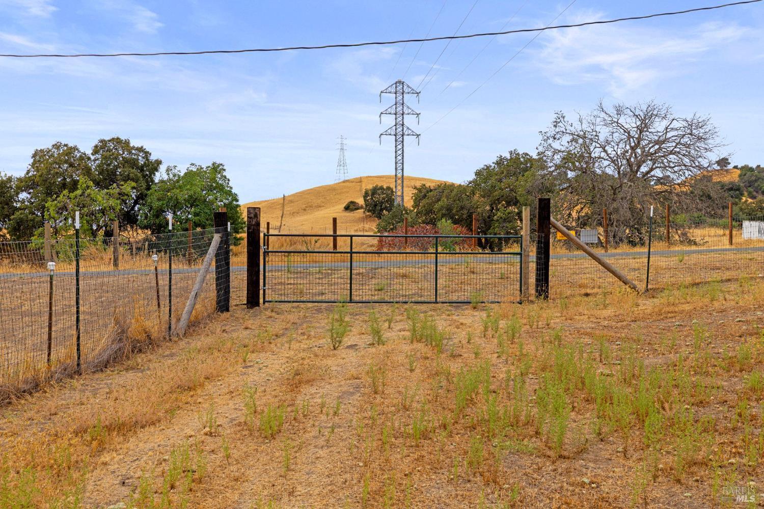 Vacaville, California, 95688, United States, 3 Bedrooms Bedrooms, ,2 BathroomsBathrooms,Residential,For Sale,1982047