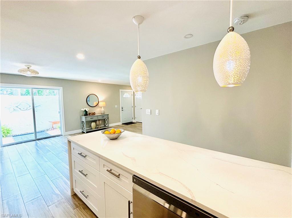 NAPLES, Florida, 34102, United States, 2 Bedrooms Bedrooms, ,2 BathroomsBathrooms,Residential,For Sale,1981542