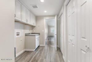 Yakima, Washington, 98901, United States, 3 Bedrooms Bedrooms, ,3 BathroomsBathrooms,Residential,For Sale,1729945