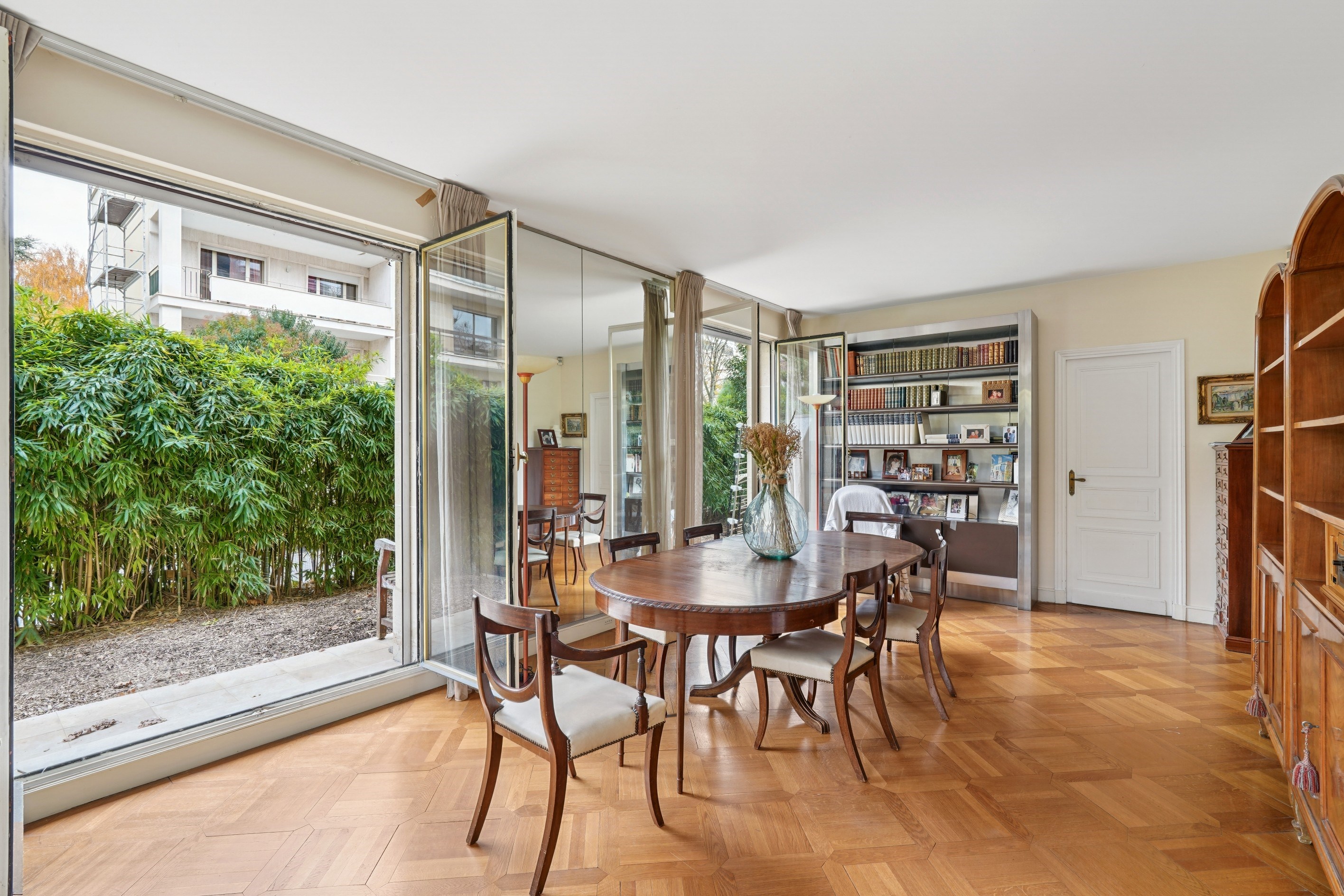  Exceptional Garden-Level Apartment – 194 sq.m with a 752 sq.m South-Facing Priv… - 物件實景