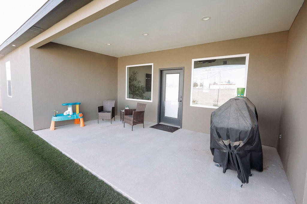 Carlsbad, New Mexico, 88220, United States, 4 Bedrooms Bedrooms, ,3 BathroomsBathrooms,Residential,For Sale,2012114