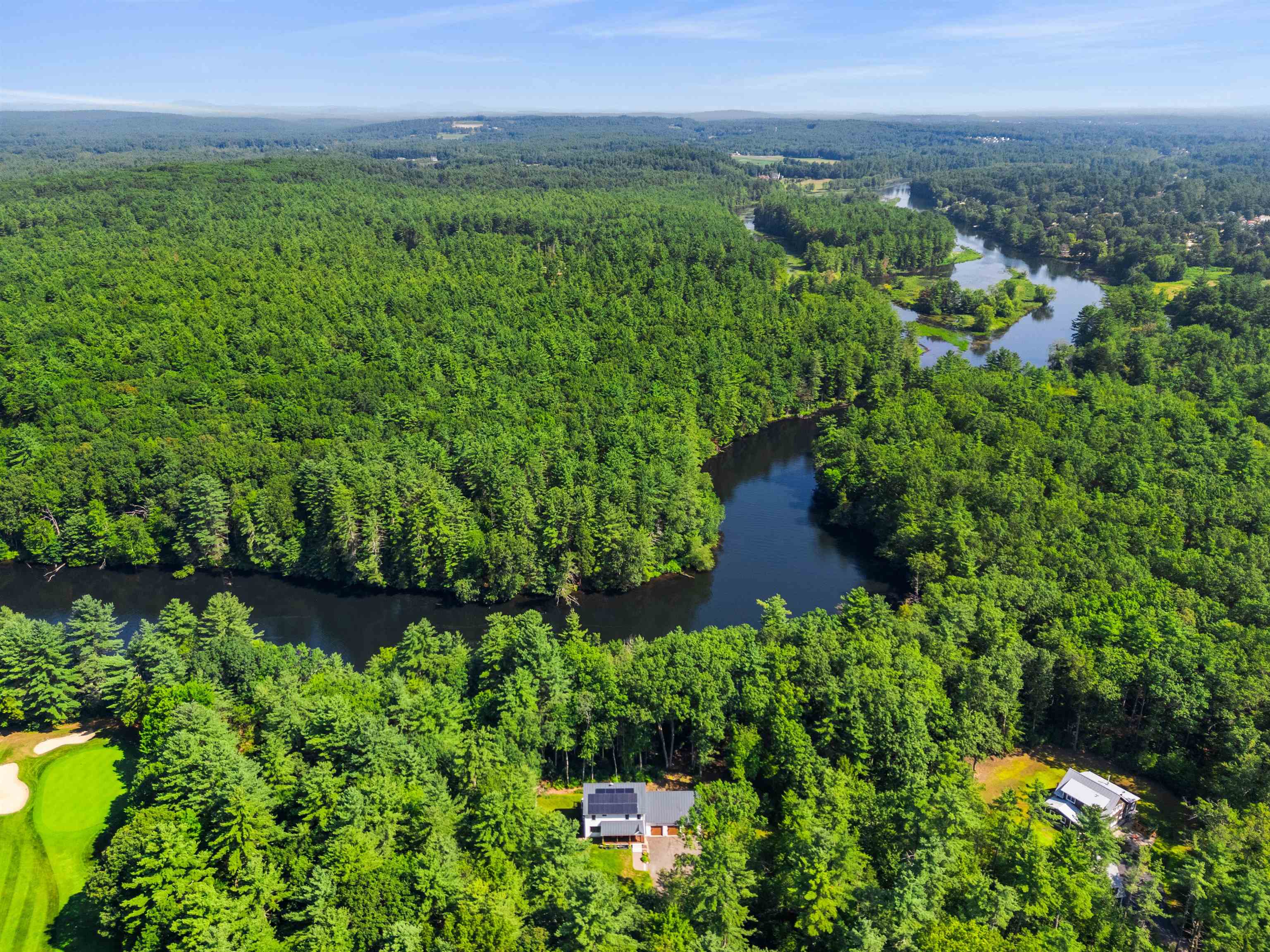 Hollis, New Hampshire, 03049, United States, 3 Bedrooms Bedrooms, ,3 BathroomsBathrooms,Residential,For Sale,1907073