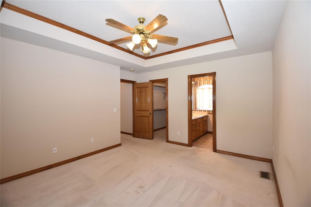 Oklahoma City, Oklahoma, 73142, United States, 5 Bedrooms Bedrooms, ,4 BathroomsBathrooms,Residential,For Sale,1935370