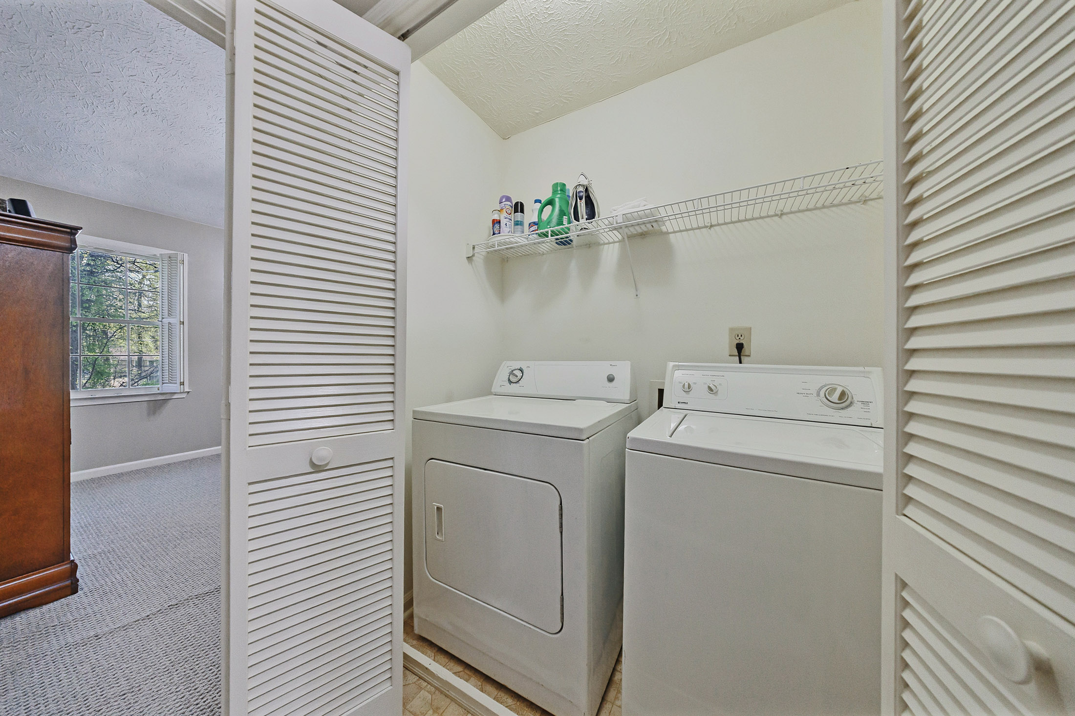  Inviting End Unit Townhome Perfectly Positioned in Chamblee - 物件實景