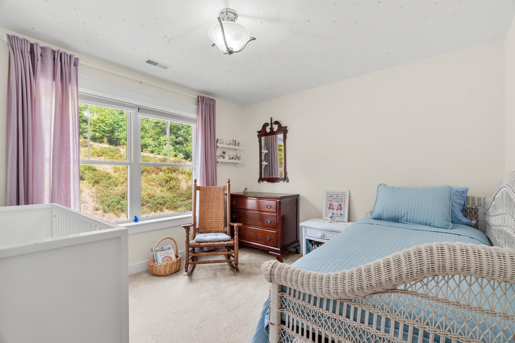Rochester, New Hampshire, 03867, United States, 3 Bedrooms Bedrooms, ,3 BathroomsBathrooms,Residential,For Sale,1942265