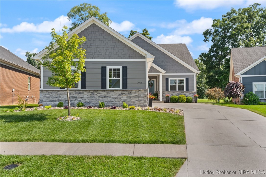 Henryville, Indiana, 47126, United States, 4 Bedrooms Bedrooms, ,3 BathroomsBathrooms,Residential,For Sale,1876326