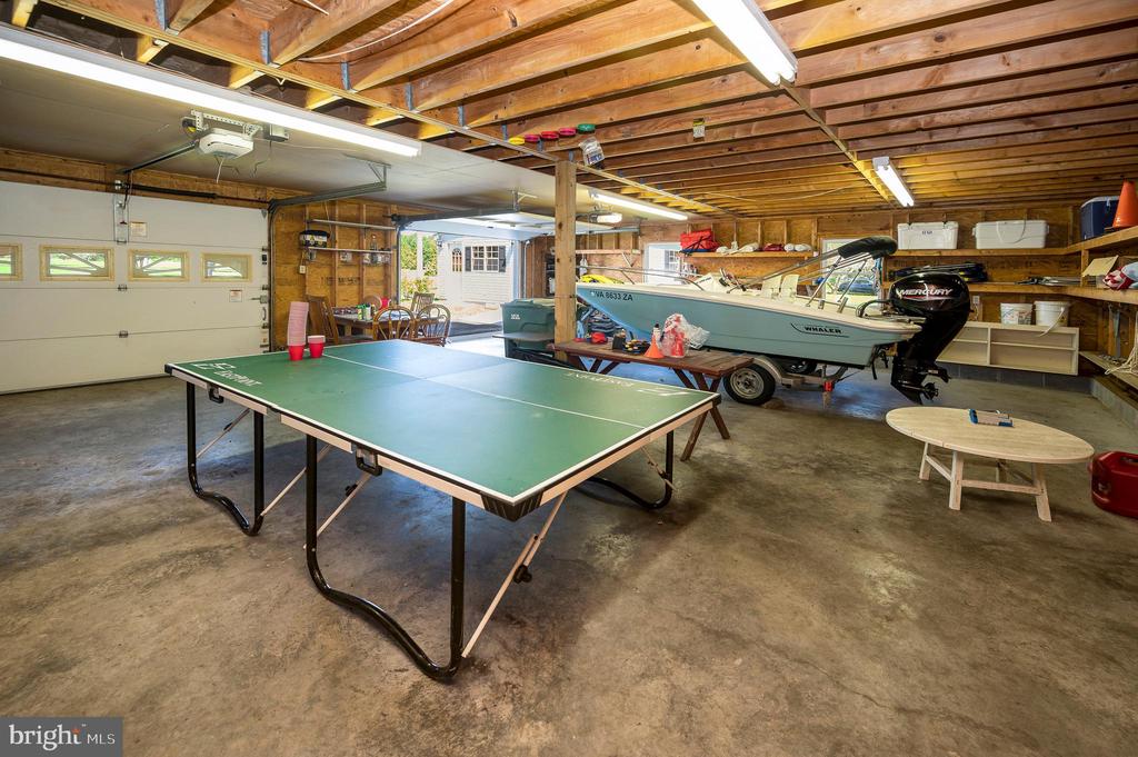 Hague, Virginia, 22469, United States, 4 Bedrooms Bedrooms, ,3 BathroomsBathrooms,Residential,For Sale,1944720