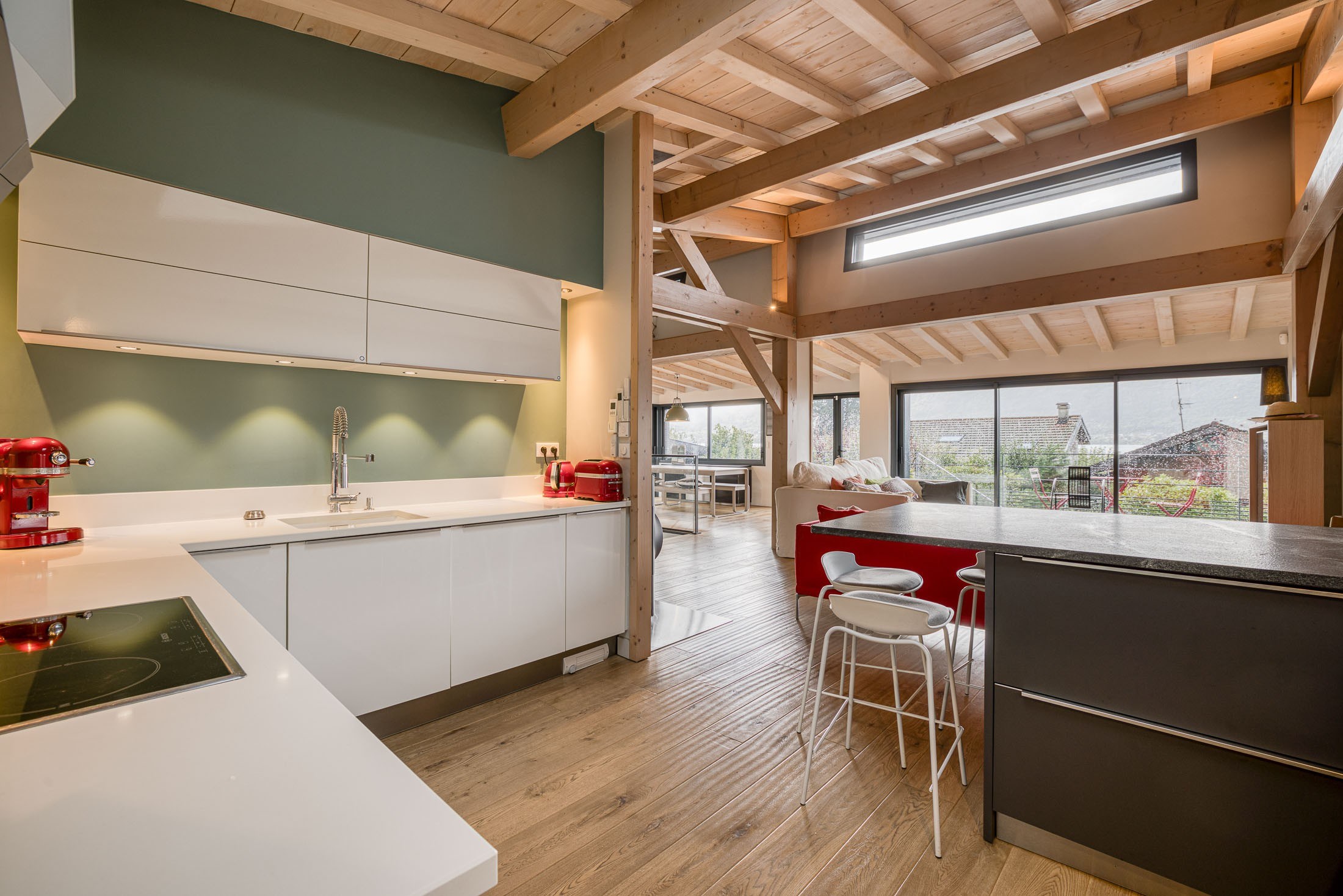  A contemporary, light-filled property offering breathtaking views over Lake Ann… - 物件實景