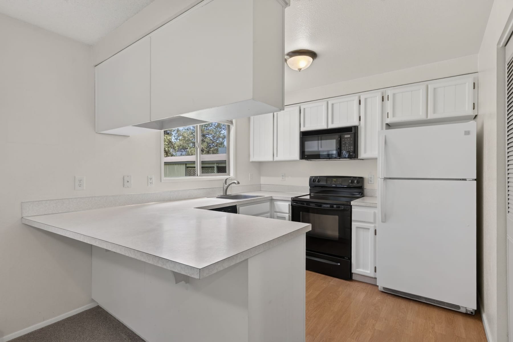  897 E Desperado Trail #UNIT 102 Sisters, OR 97759 - 物件實景