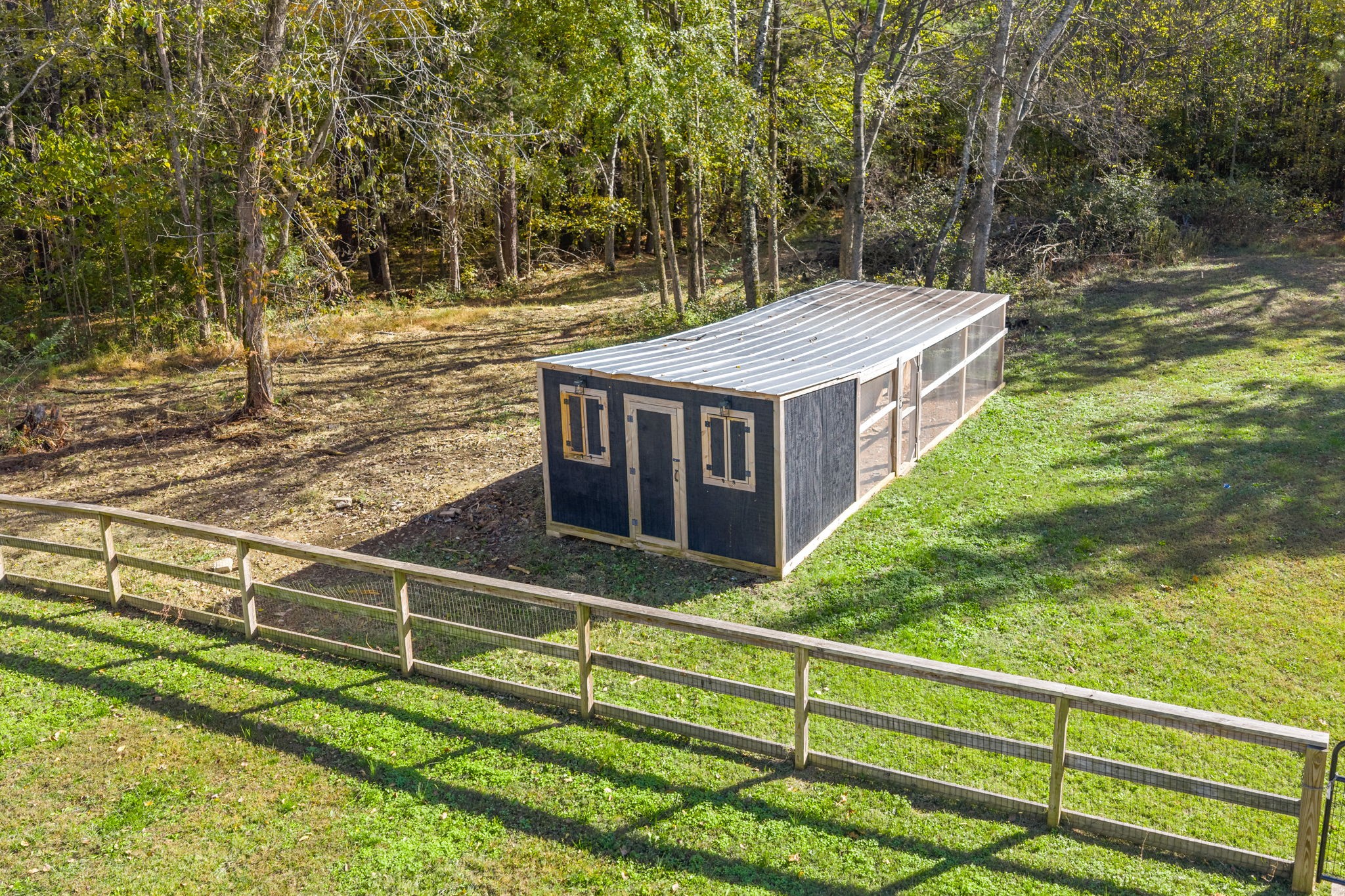 Clarksville, Tennessee, 37040, United States, 4 Bedrooms Bedrooms, ,3 BathroomsBathrooms,Residential,For Sale,1988852