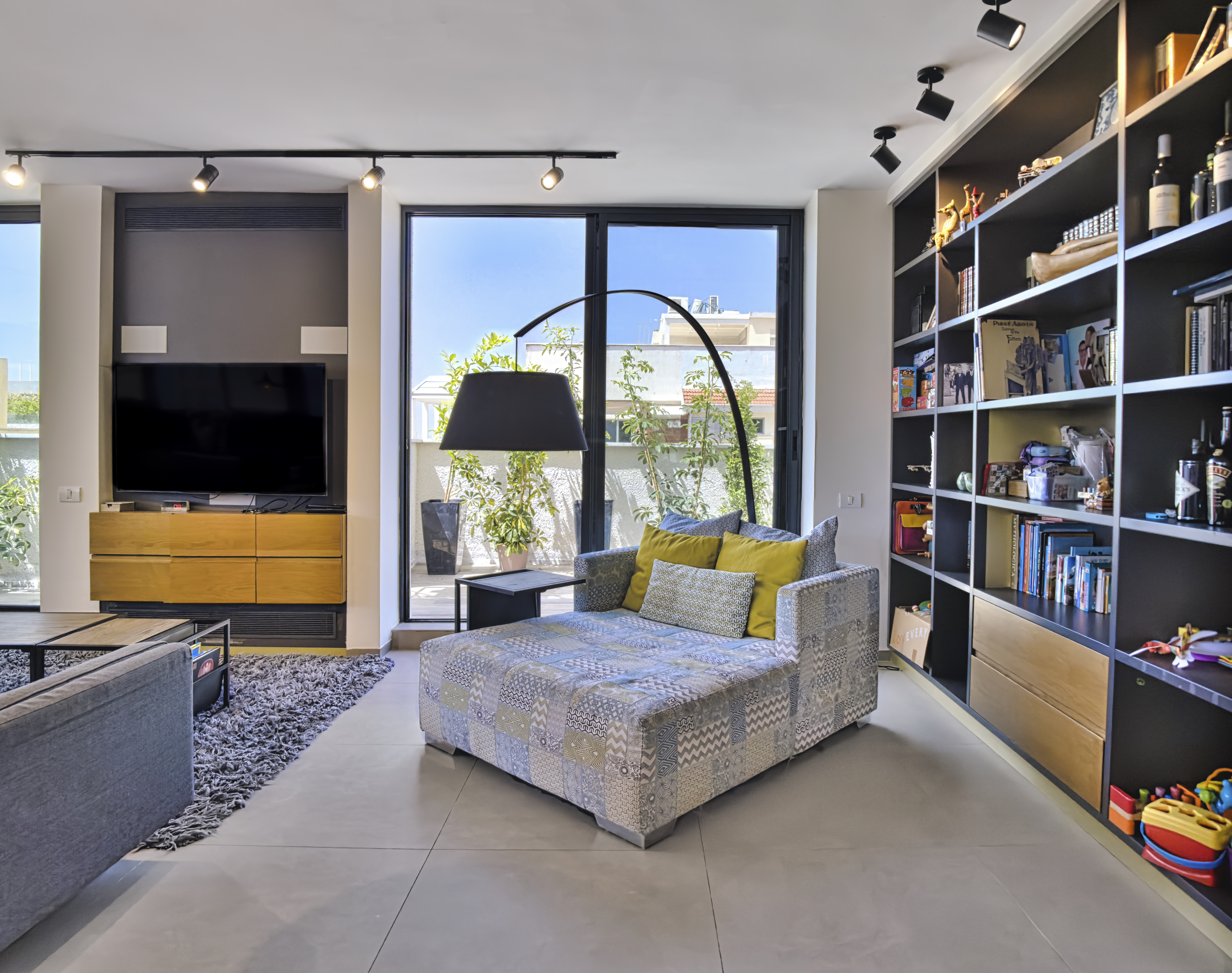  Exceptional Penthouse with Expansive Private Rooftop  Old North - 物件實景