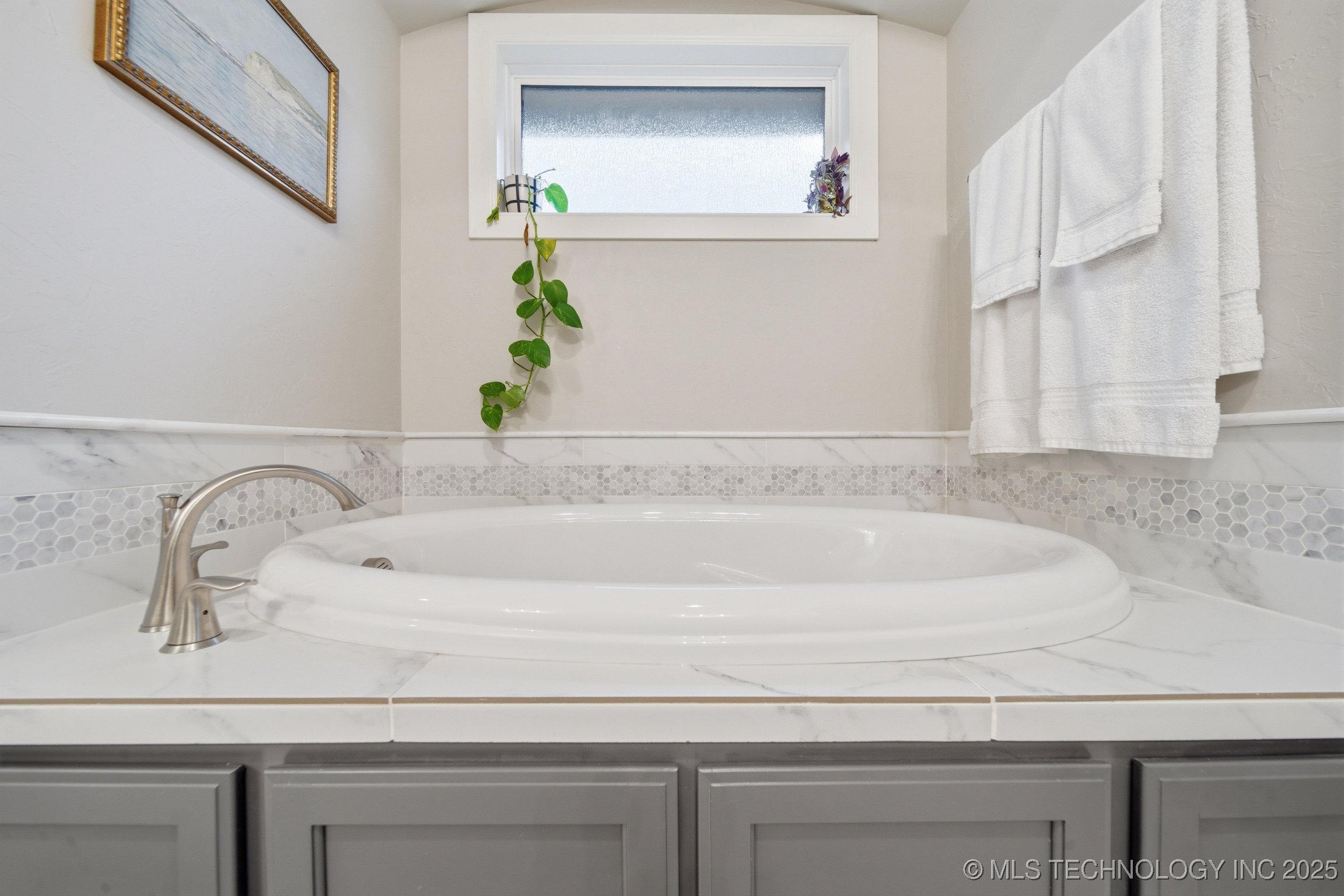 Owasso, Oklahoma, 74055, United States, 3 Bedrooms Bedrooms, ,3 BathroomsBathrooms,Residential,For Sale,1996911