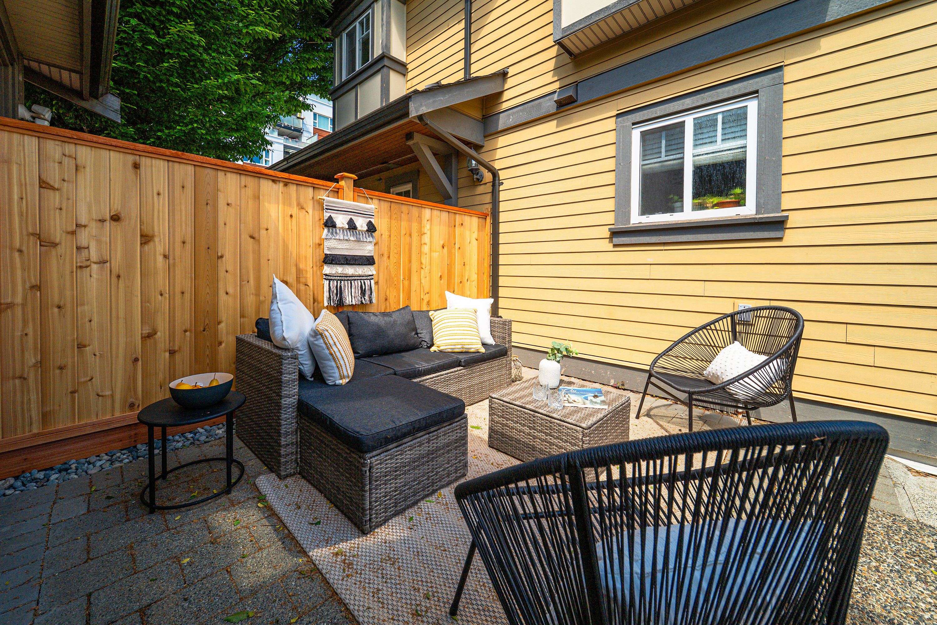  4 Bedroom Triplex in East Van - 物件實景