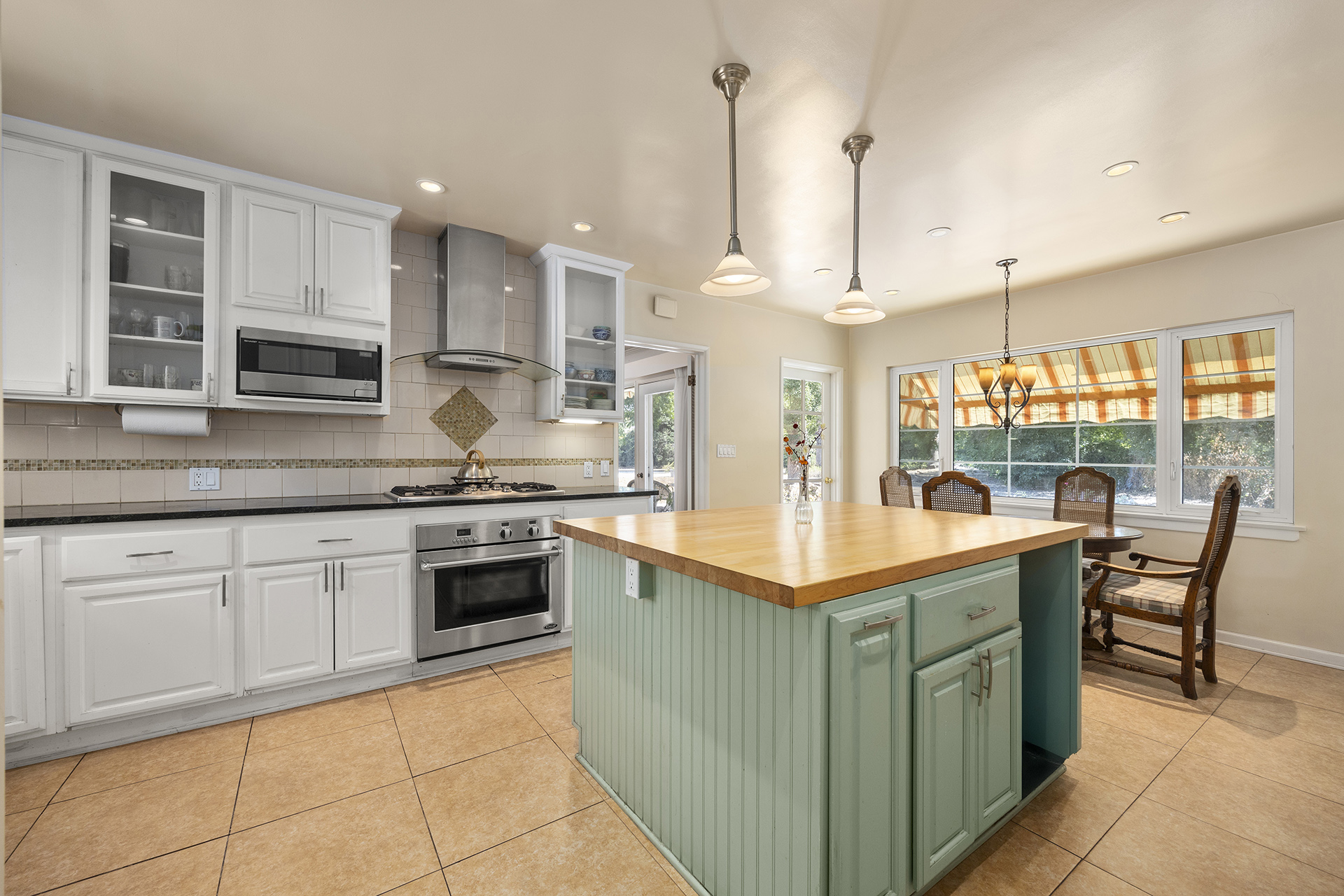 Pasadena, California, 91107, United States, 4 Bedrooms Bedrooms, ,1 BathroomBathrooms,Residential,For Sale,1975607