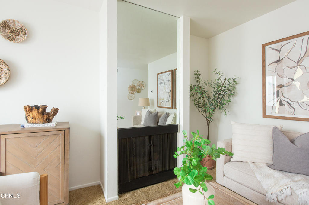 Tustin, California, 92780, United States, 2 Bedrooms Bedrooms, ,2 BathroomsBathrooms,Residential,For Sale,2002940