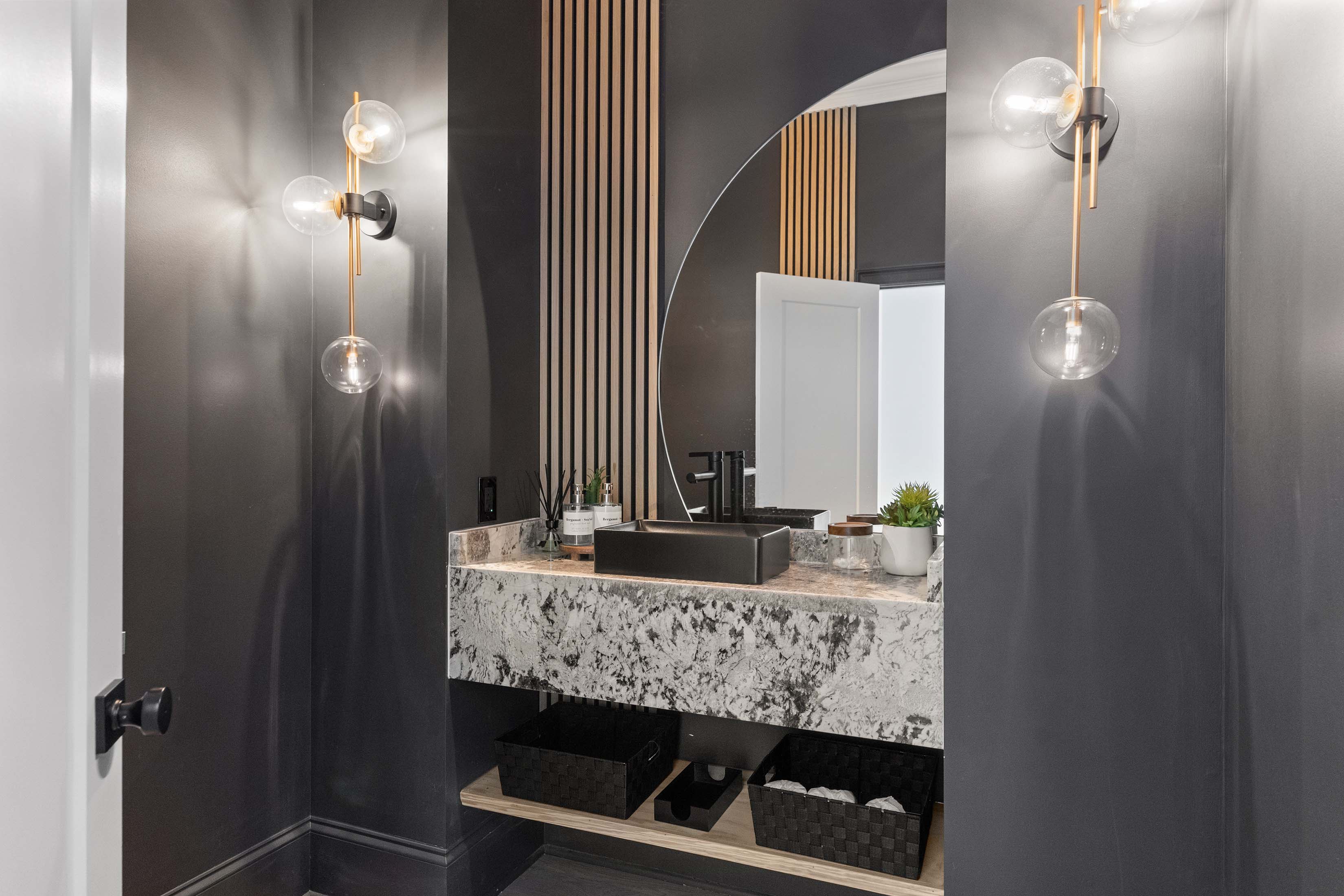  Resort-Style Living Overlooking the 13th Green and Lake - 物件實景