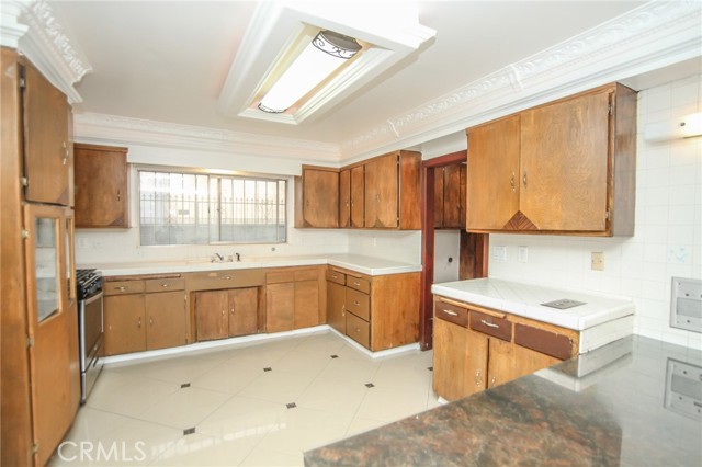 Huntington Park, California, 90255, United States, ,Residential,For Sale,1981517