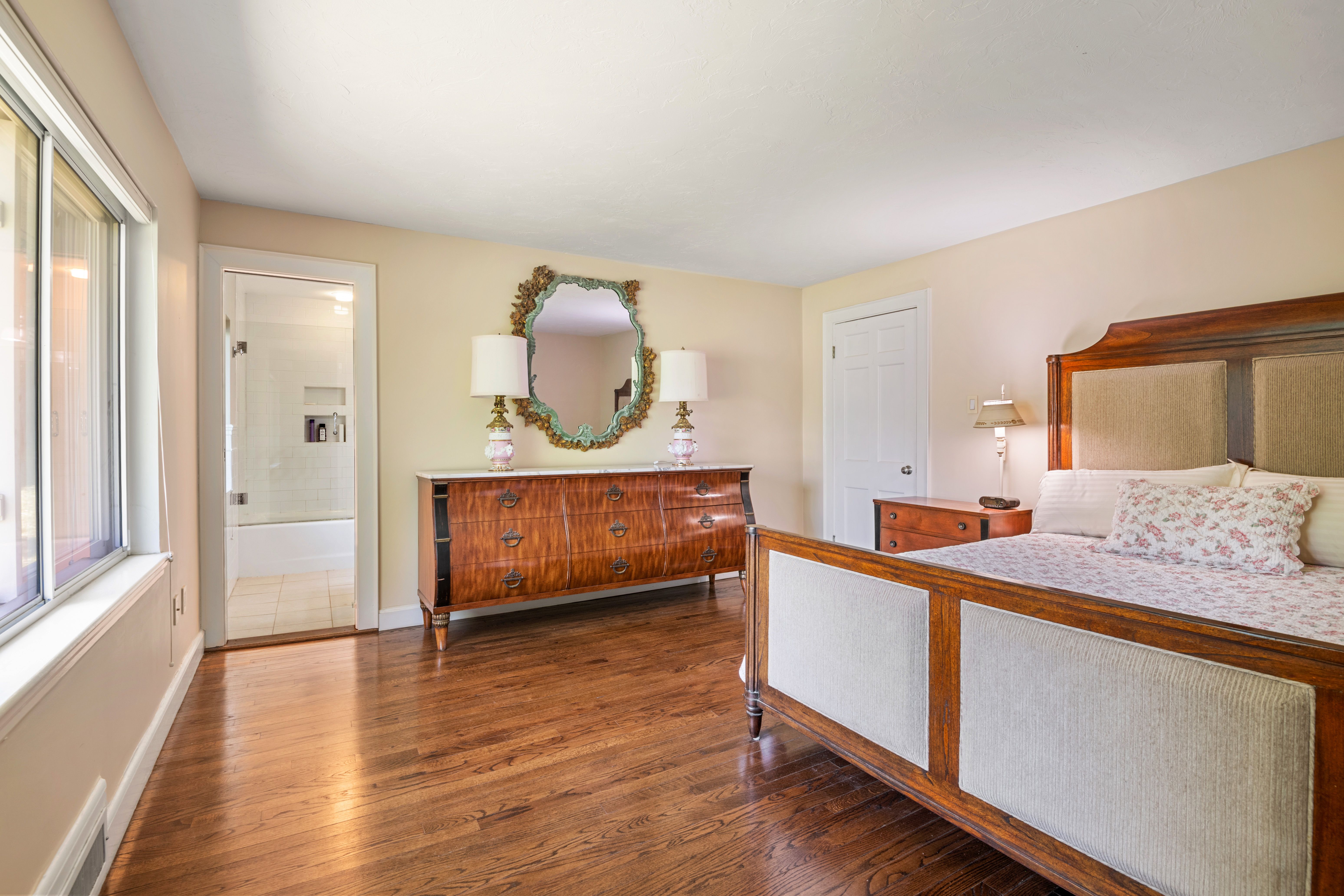 6 Wareland Road, Wellesley, MA, 02481 - 物件實景