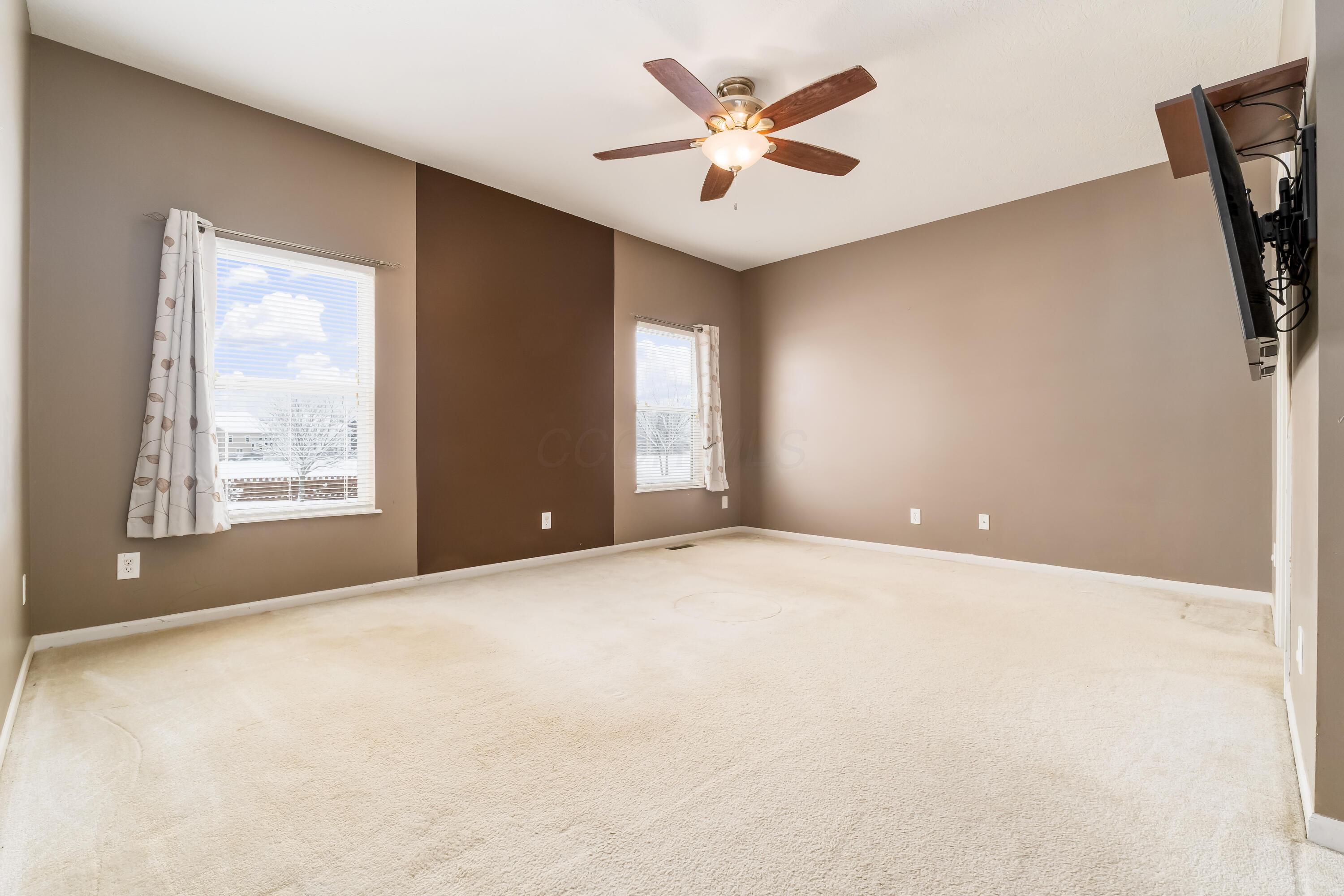 Granville, Ohio, 43023, United States, 5 Bedrooms Bedrooms, ,4 BathroomsBathrooms,Residential,For Sale,2003163