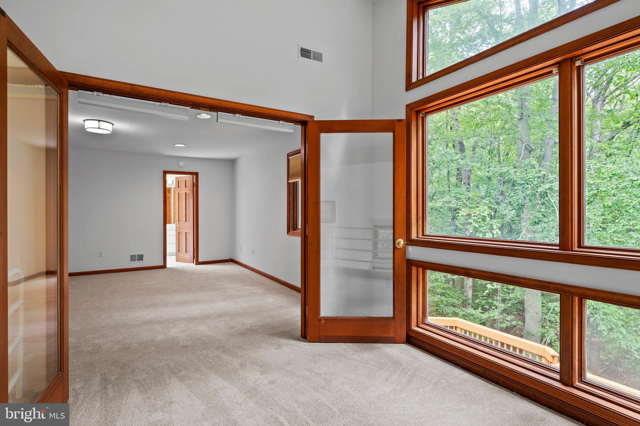 La Plata, Maryland, 20646, United States, 5 Bedrooms Bedrooms, ,4 BathroomsBathrooms,Residential,For Sale,1928558