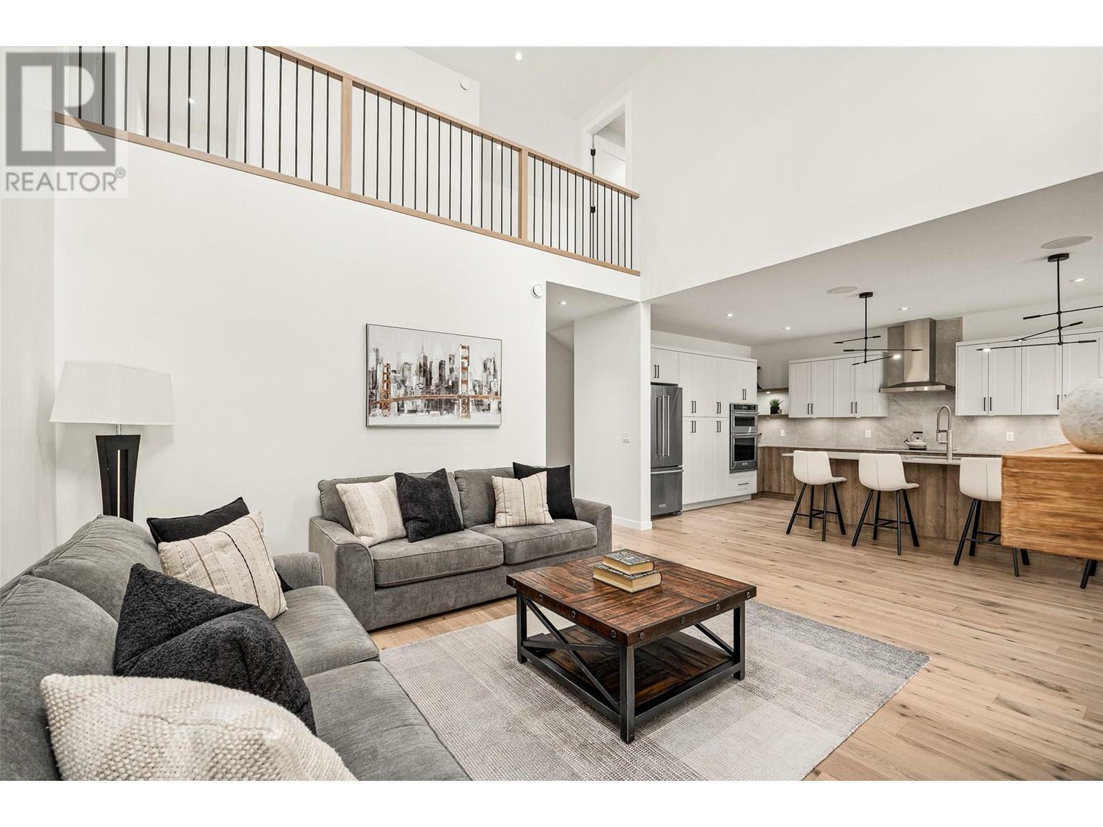 KELOWNA, British Columbia, V1V 0C9, CA, 5 Bedrooms Bedrooms, ,4 BathroomsBathrooms,Residential,For Sale,1875451