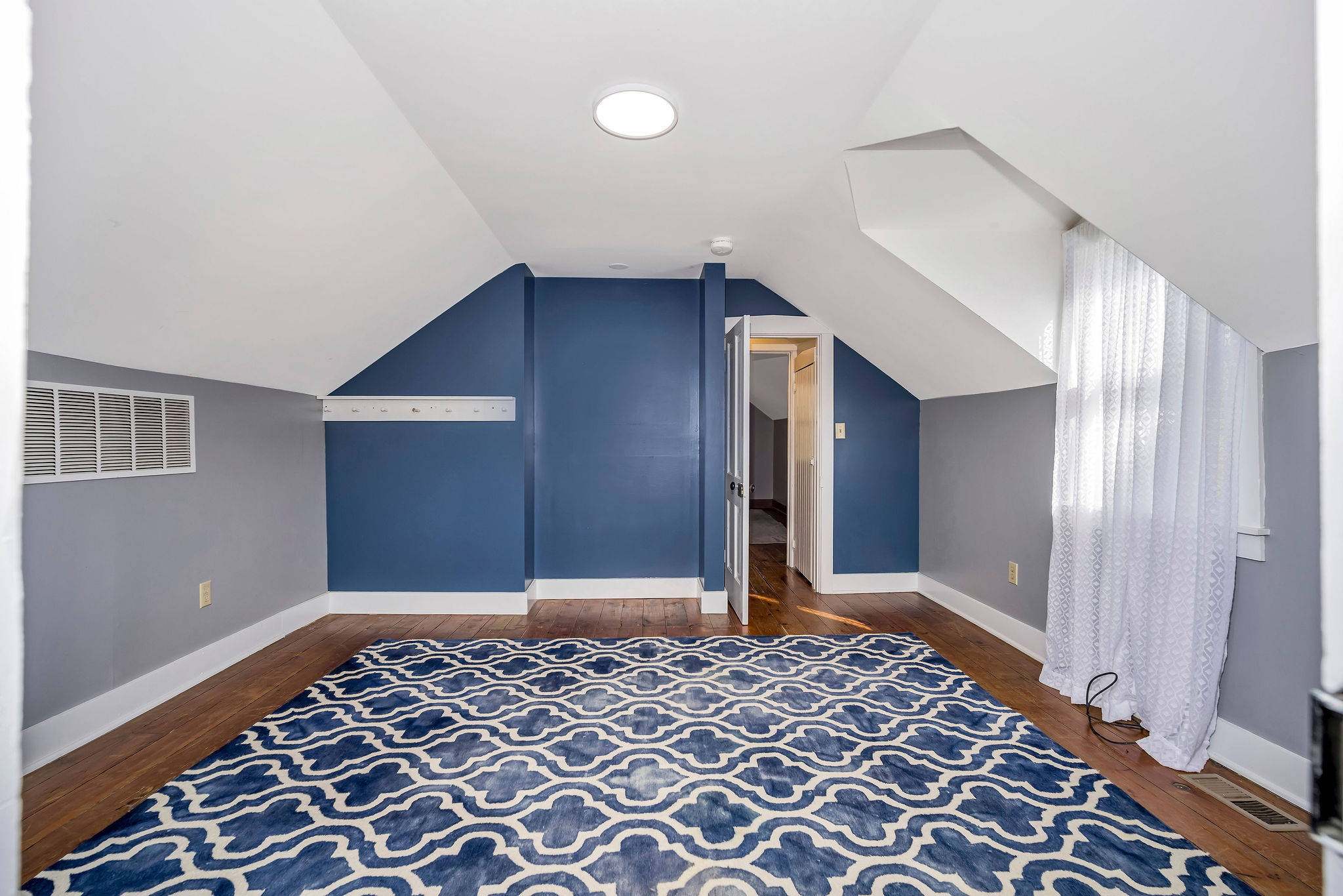 Oxford, Ohio, 45056, United States, 5 Bedrooms Bedrooms, ,4 BathroomsBathrooms,Residential,For Sale,1981733