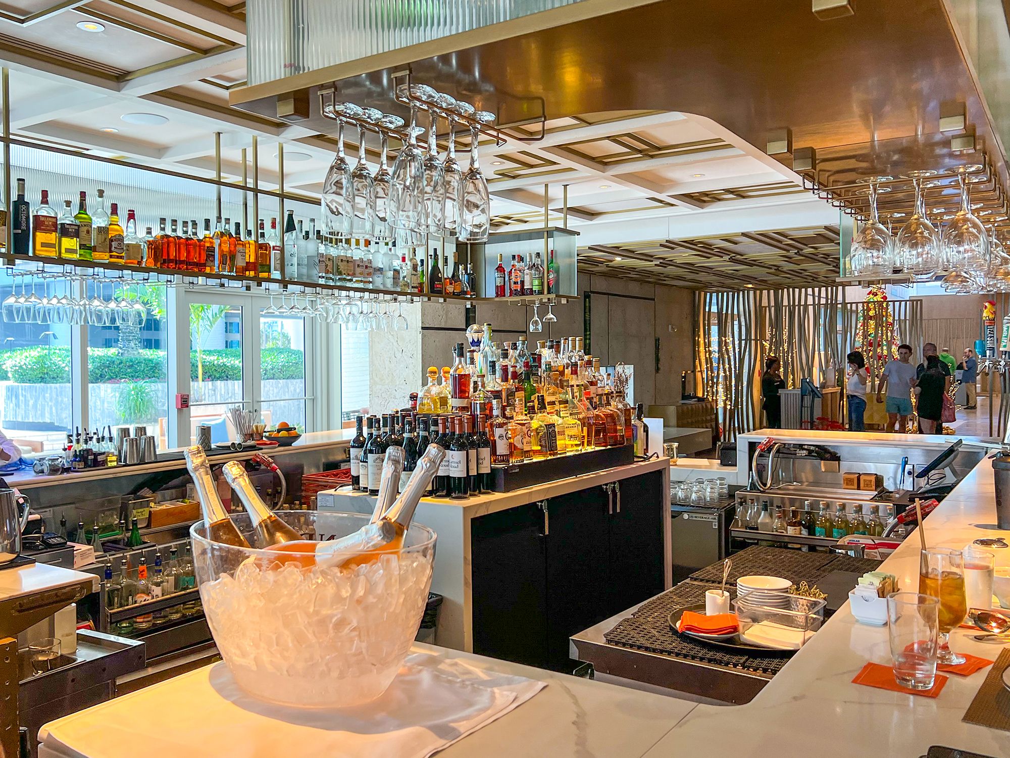  6899 Collins Ave, Miami Beach, FL, 33141 - 物件實景