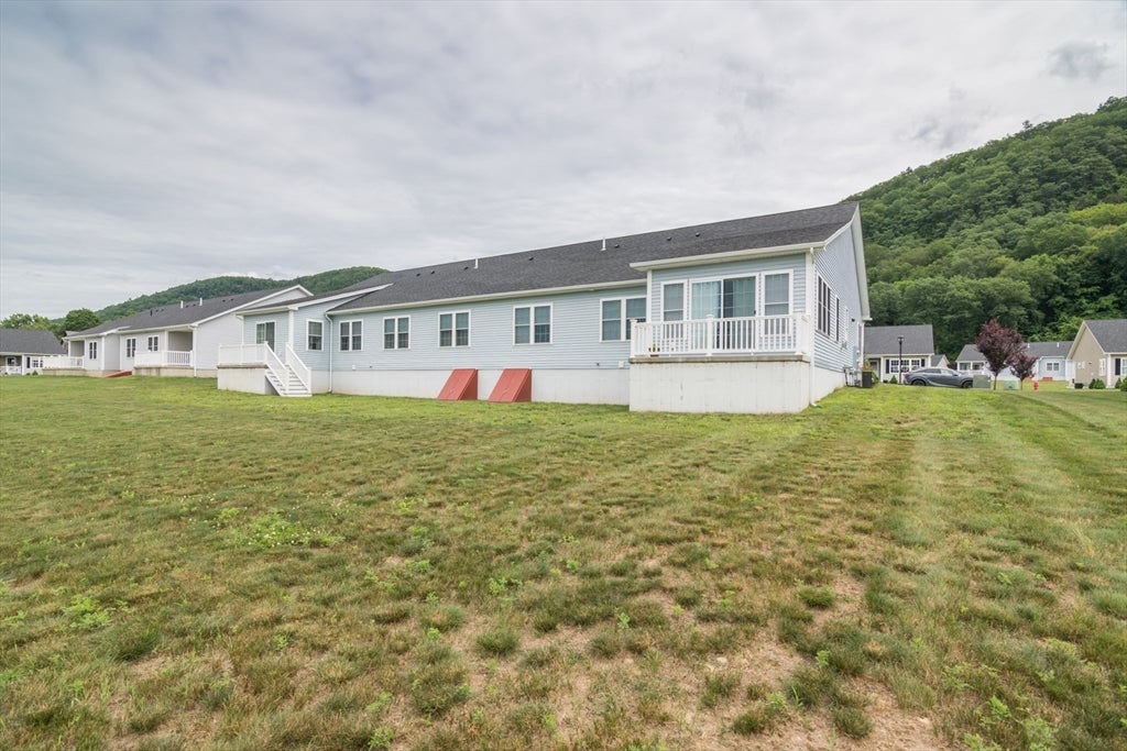 Deerfield, Massachusetts, 01373, United States, 2 Bedrooms Bedrooms, ,2 BathroomsBathrooms,Residential,For Sale,1941056