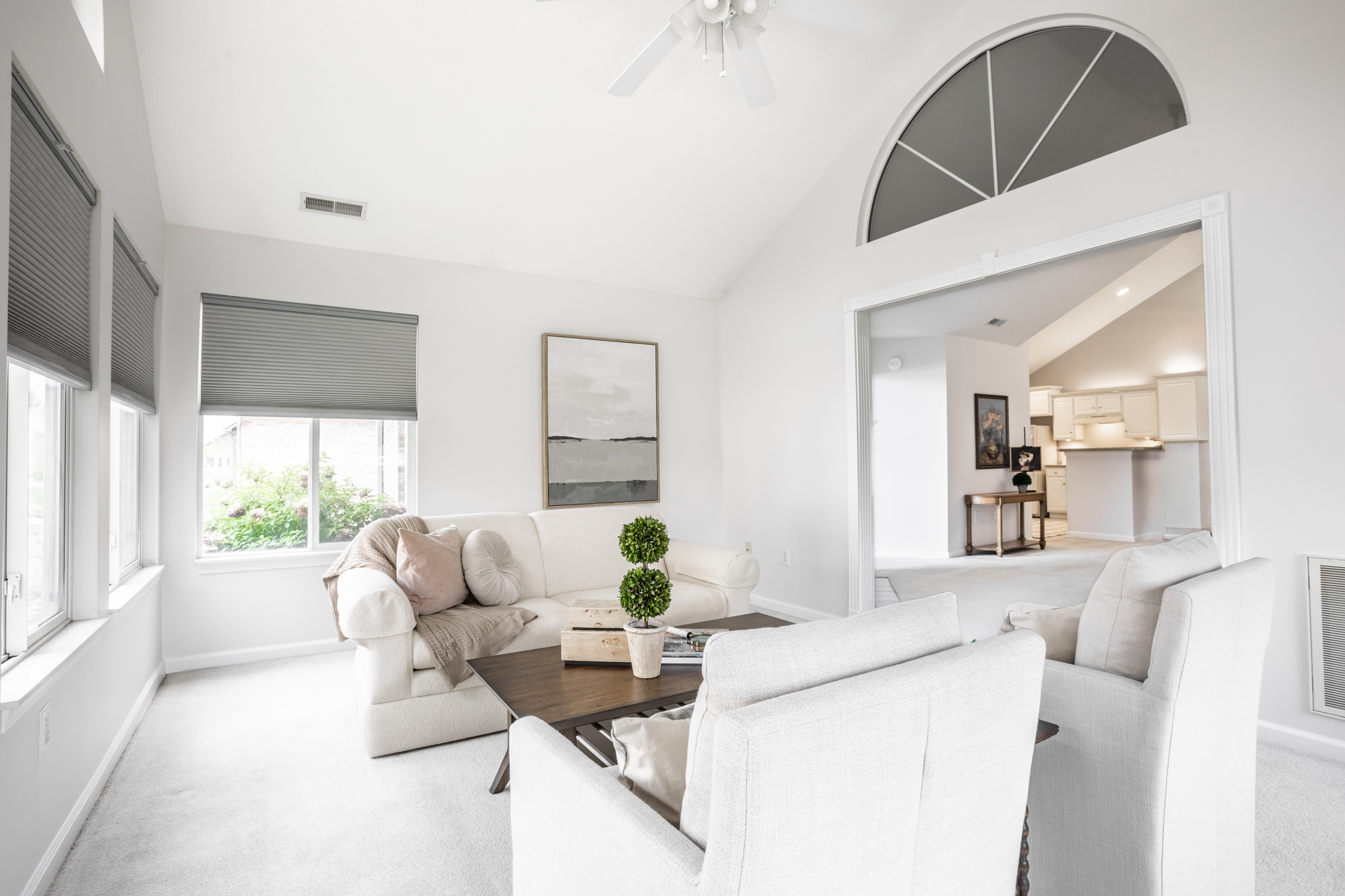  Stunning, Sun-Drenched Condo - 物件實景