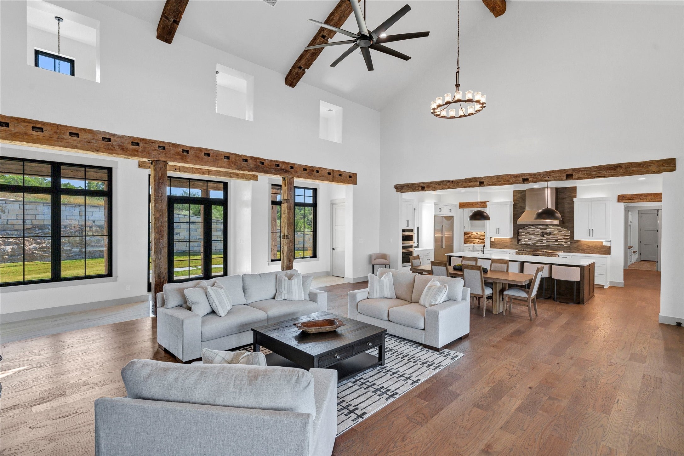 Graford, Texas, 76449, United States, 5 Bedrooms Bedrooms, ,6 BathroomsBathrooms,Residential,For Sale,1980224