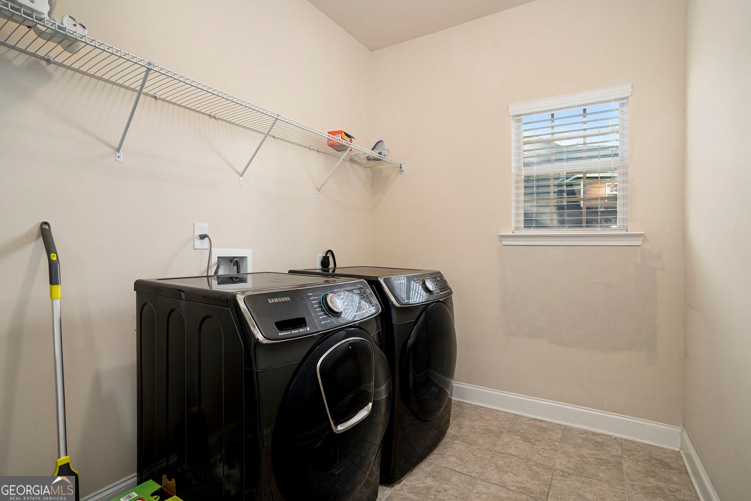 McDonough, Georgia, 30252, United States, 5 Bedrooms Bedrooms, ,4 BathroomsBathrooms,Residential,For Sale,1997864