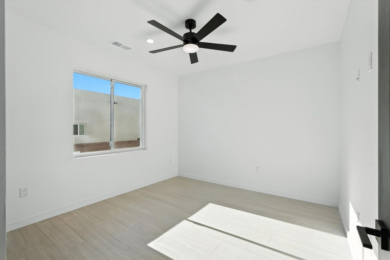 Rio Rancho, New Mexico, 87144, United States, 4 Bedrooms Bedrooms, ,3 BathroomsBathrooms,Residential,For Sale,1918026