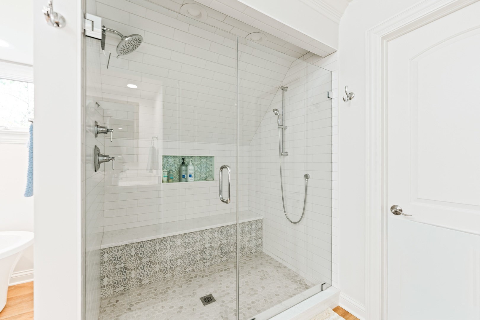 St. Charles, Illinois, 60175, United States, 5 Bedrooms Bedrooms, ,5 BathroomsBathrooms,Residential,For Sale,1989191