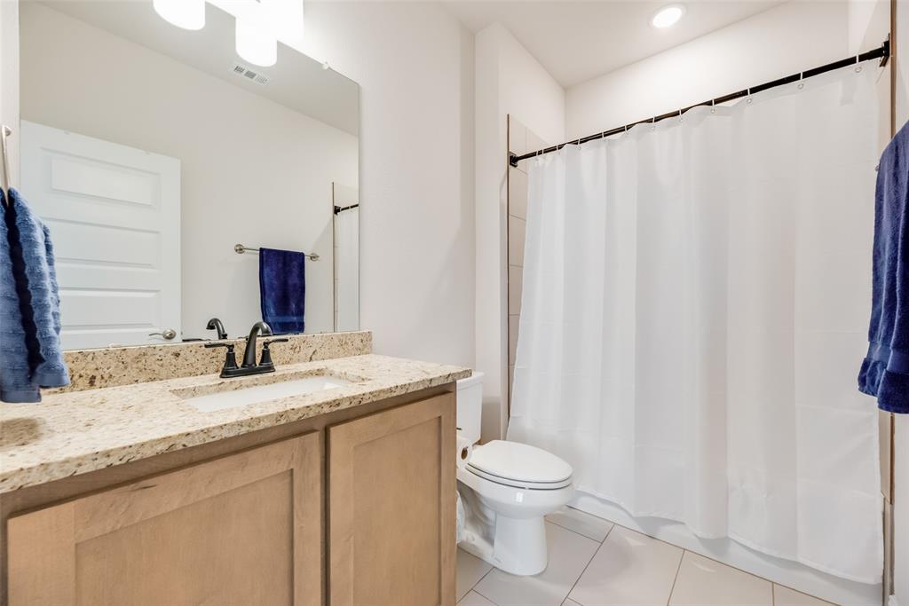 Pilot Point, Texas, 76258, United States, 5 Bedrooms Bedrooms, ,3 BathroomsBathrooms,Residential,For Sale,2019637