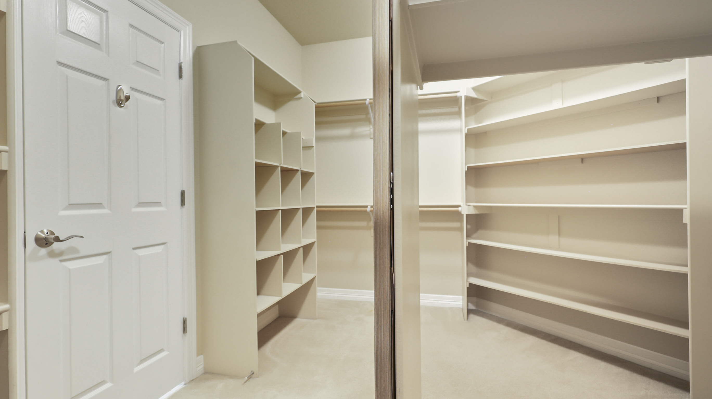 Lone Tree, Colorado, 80124, United States, 5 Bedrooms Bedrooms, ,5 BathroomsBathrooms,Residential,For Sale,1988752