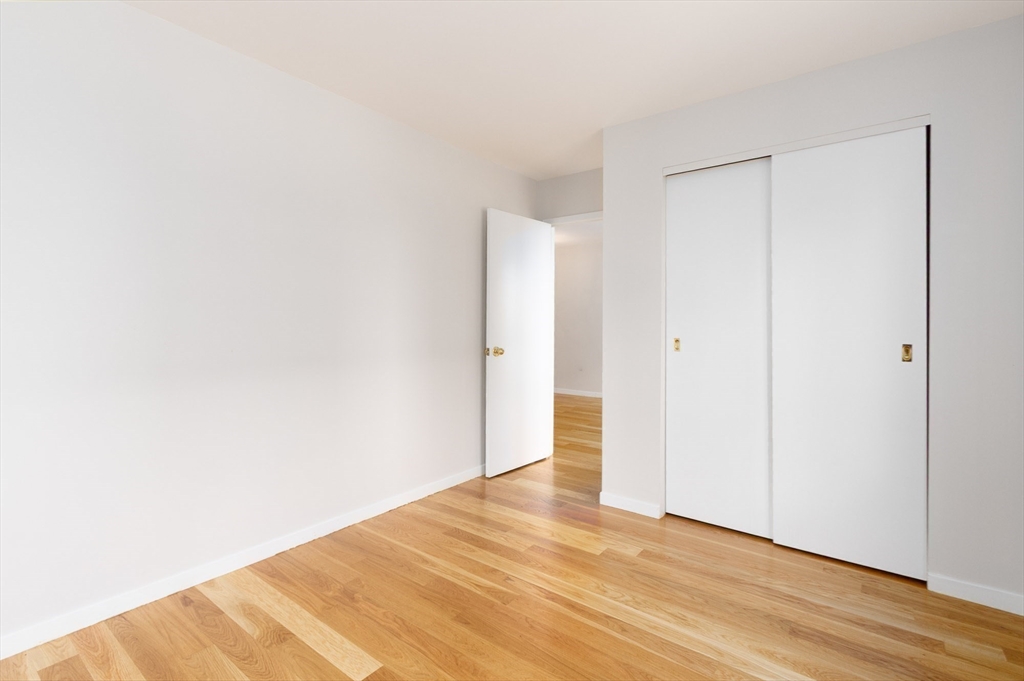 Cambridge, Massachusetts, 02139, United States, 2 Bedrooms Bedrooms, ,2 BathroomsBathrooms,Residential,For Sale,1975331