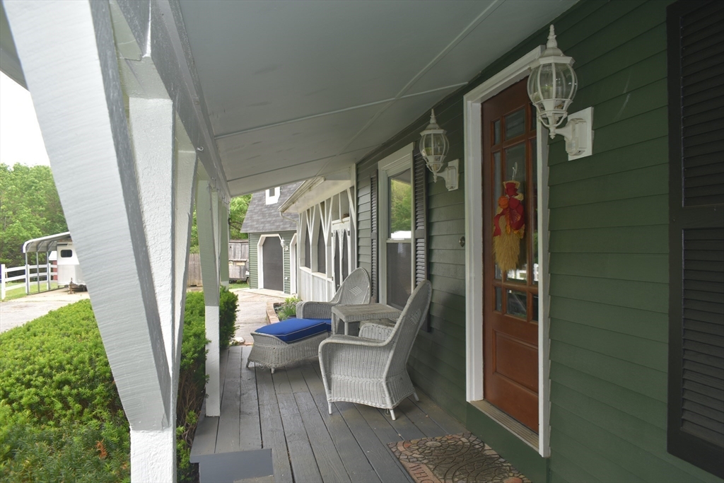 Spencer, Massachusetts, 01562, United States, 5 Bedrooms Bedrooms, ,4 BathroomsBathrooms,Residential,For Sale,1942925