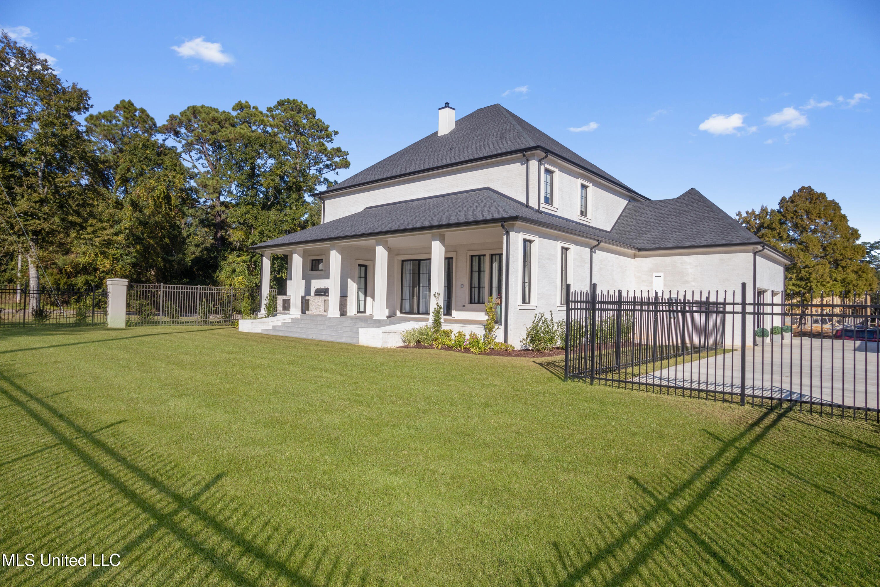 Biloxi, Mississippi, 39532, United States, 4 Bedrooms Bedrooms, ,4 BathroomsBathrooms,Residential,For Sale,1990750