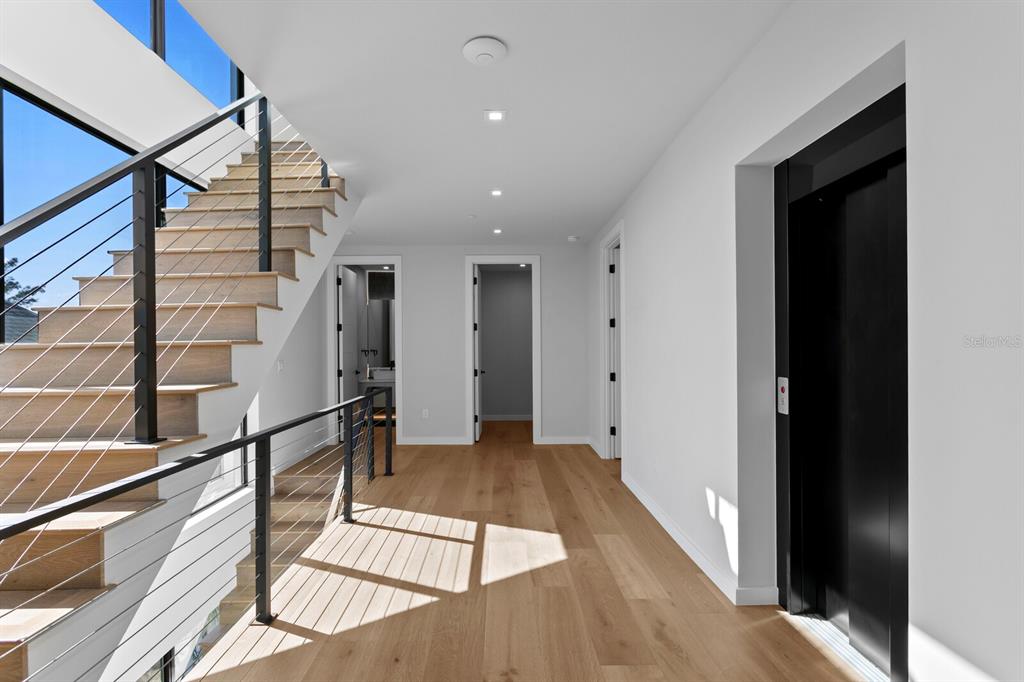 Indian Rocks Beach, Florida, 33785, United States, 8 Bedrooms Bedrooms, ,11 BathroomsBathrooms,Residential,For Sale,1997282