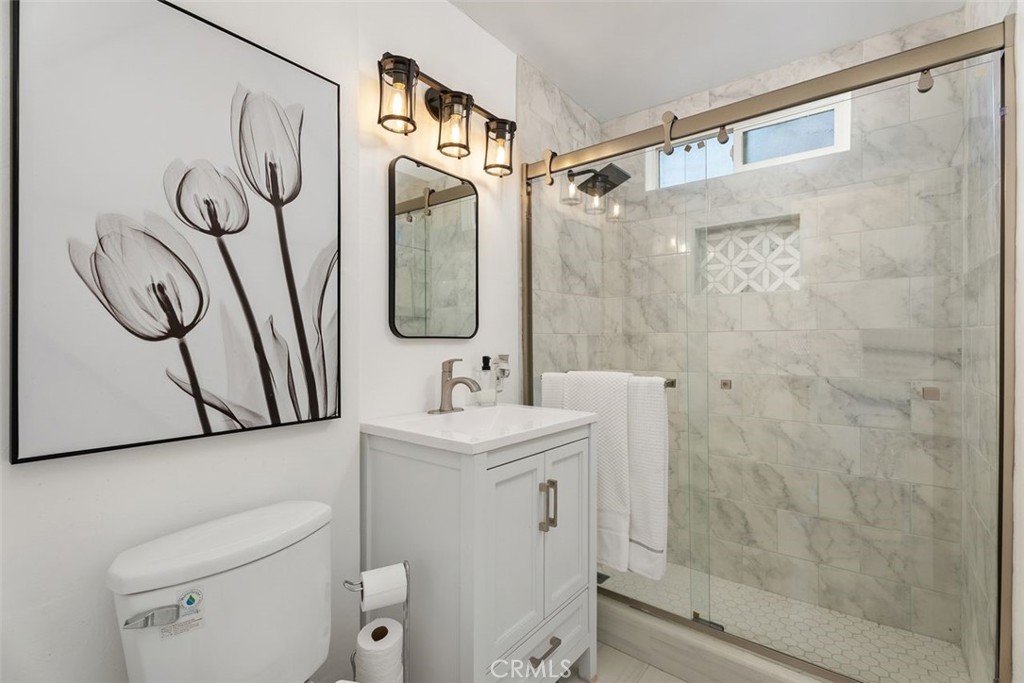 Santa Ana, California, 92701, United States, 5 Bedrooms Bedrooms, ,3 BathroomsBathrooms,Residential,For Sale,1837715