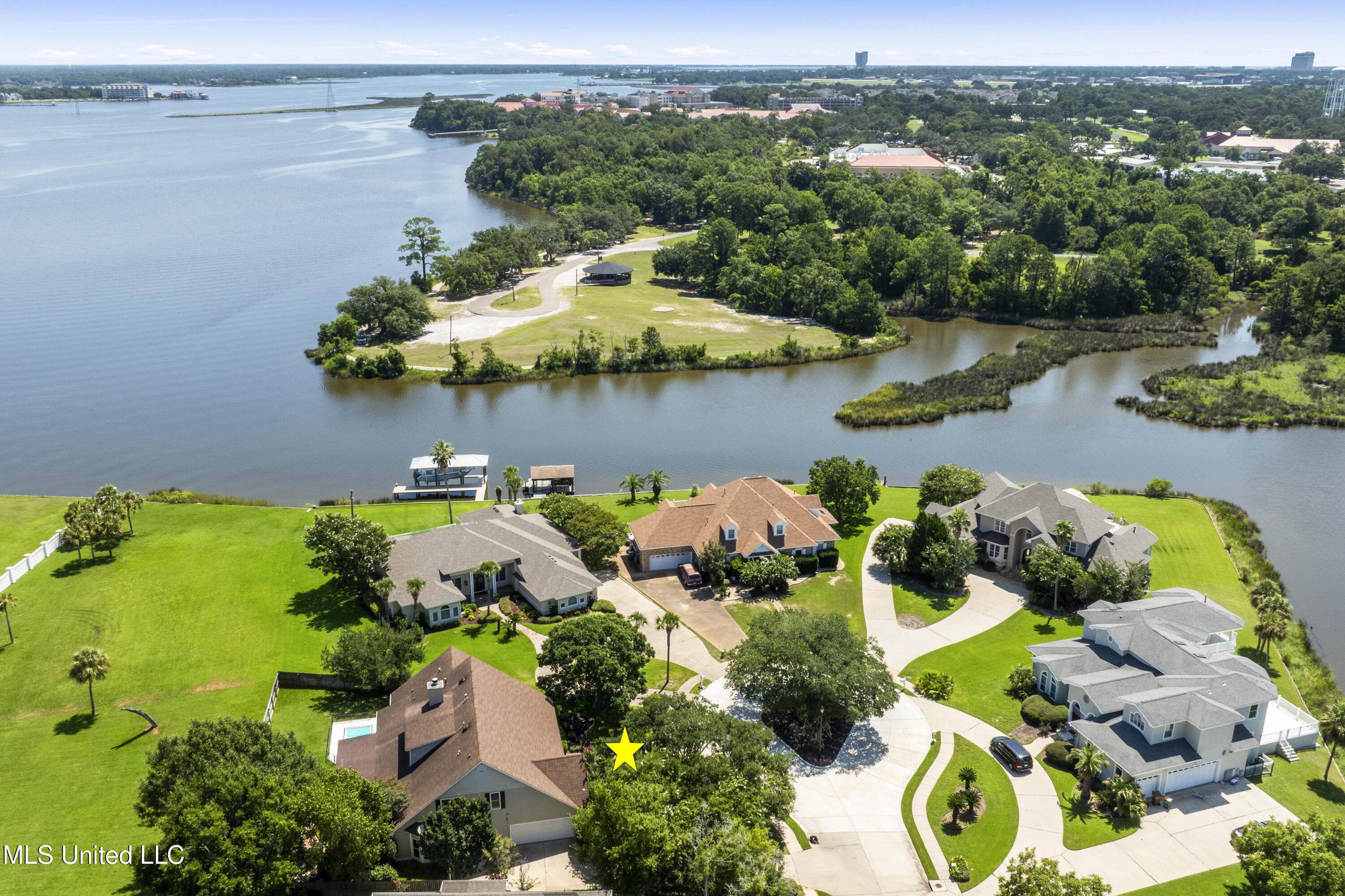 Biloxi, Mississippi, 39531, United States, 4 Bedrooms Bedrooms, ,3 BathroomsBathrooms,Residential,For Sale,1908803