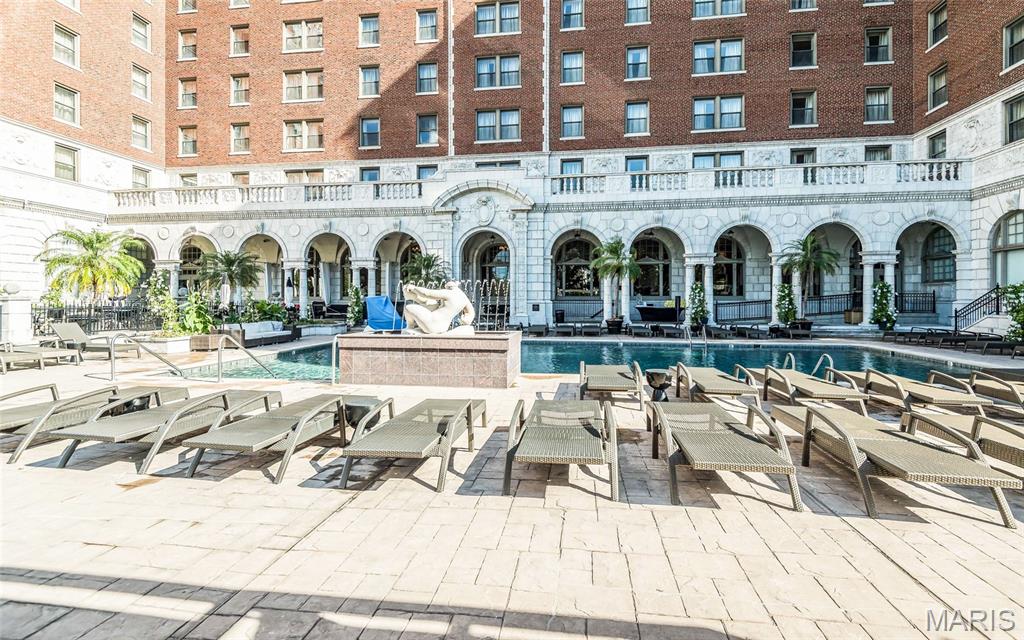 St Louis, Missouri, 63108, United States, 1 Bedroom Bedrooms, ,1 BathroomBathrooms,Residential,For Sale,1826533