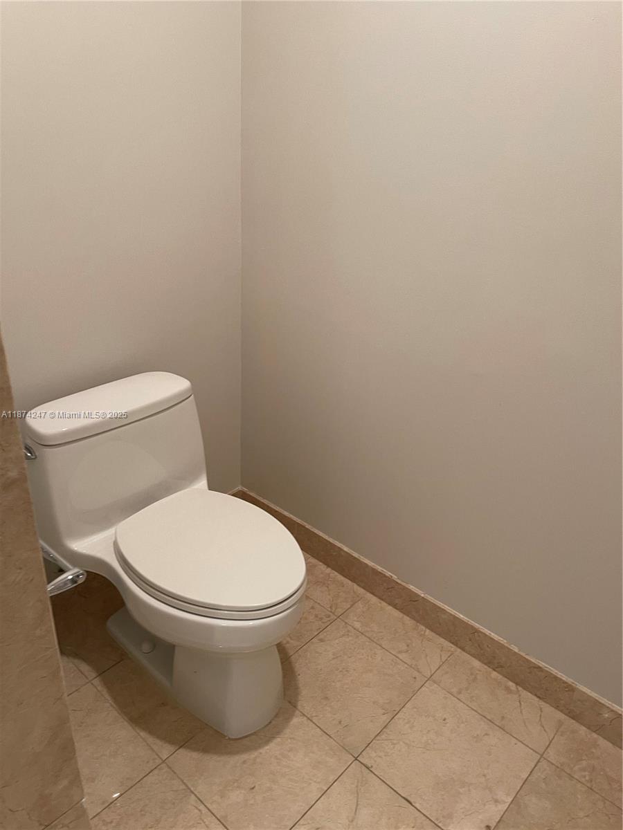 Miami, Florida, 33131, United States, 2 Bedrooms Bedrooms, ,3 BathroomsBathrooms,Residential,For Sale,1942203