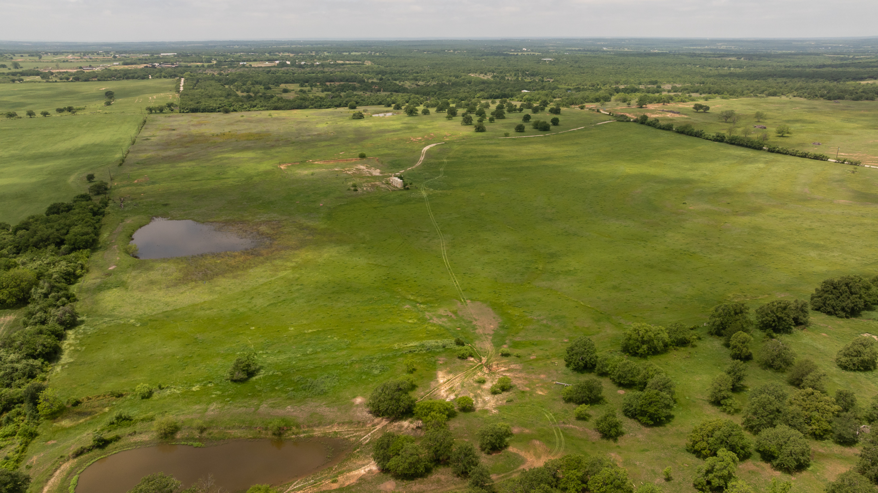  Rolling Oaks Ranch - 物件實景