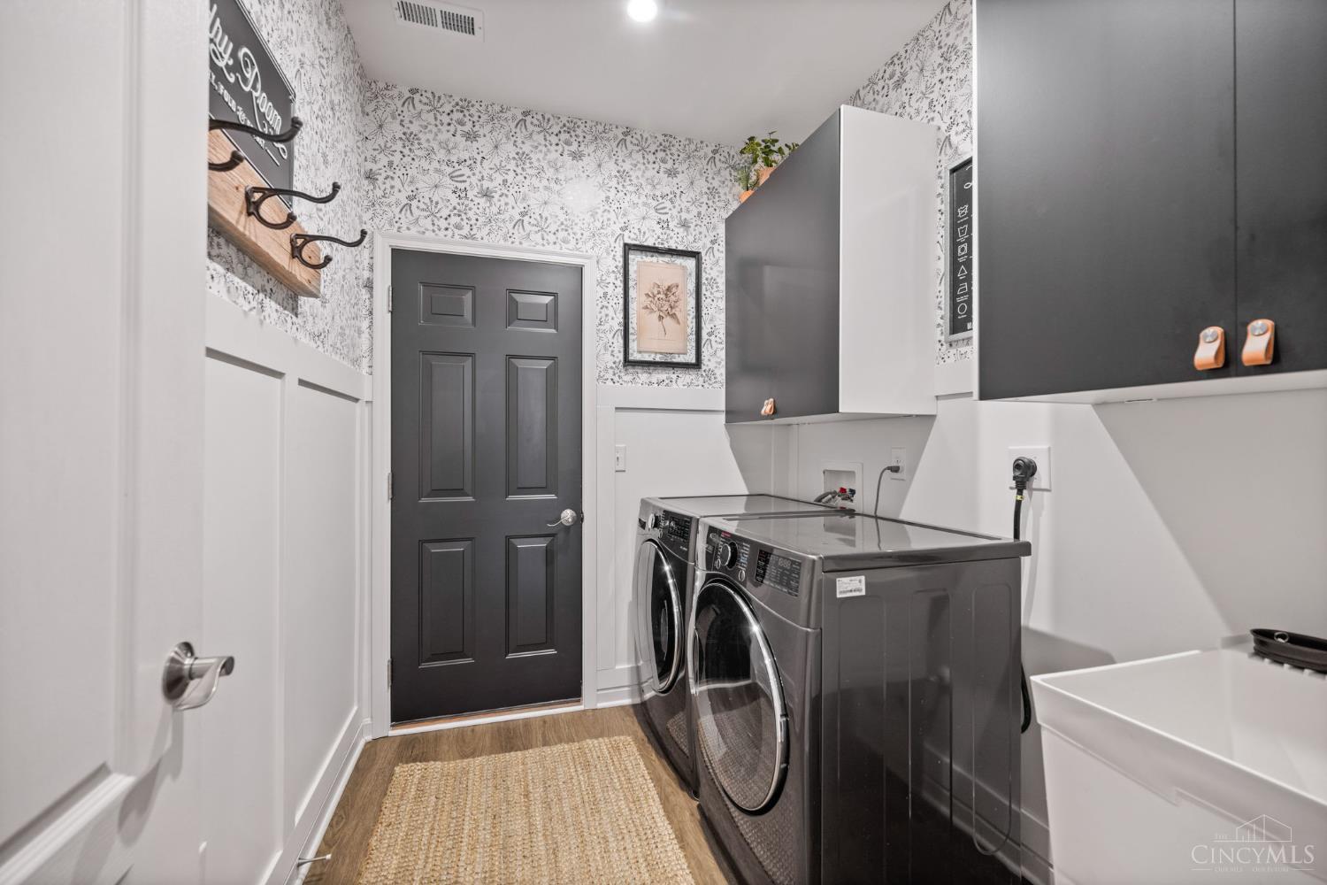 Middletown, Ohio, 45005, United States, 3 Bedrooms Bedrooms, ,2 BathroomsBathrooms,Residential,For Sale,1997212