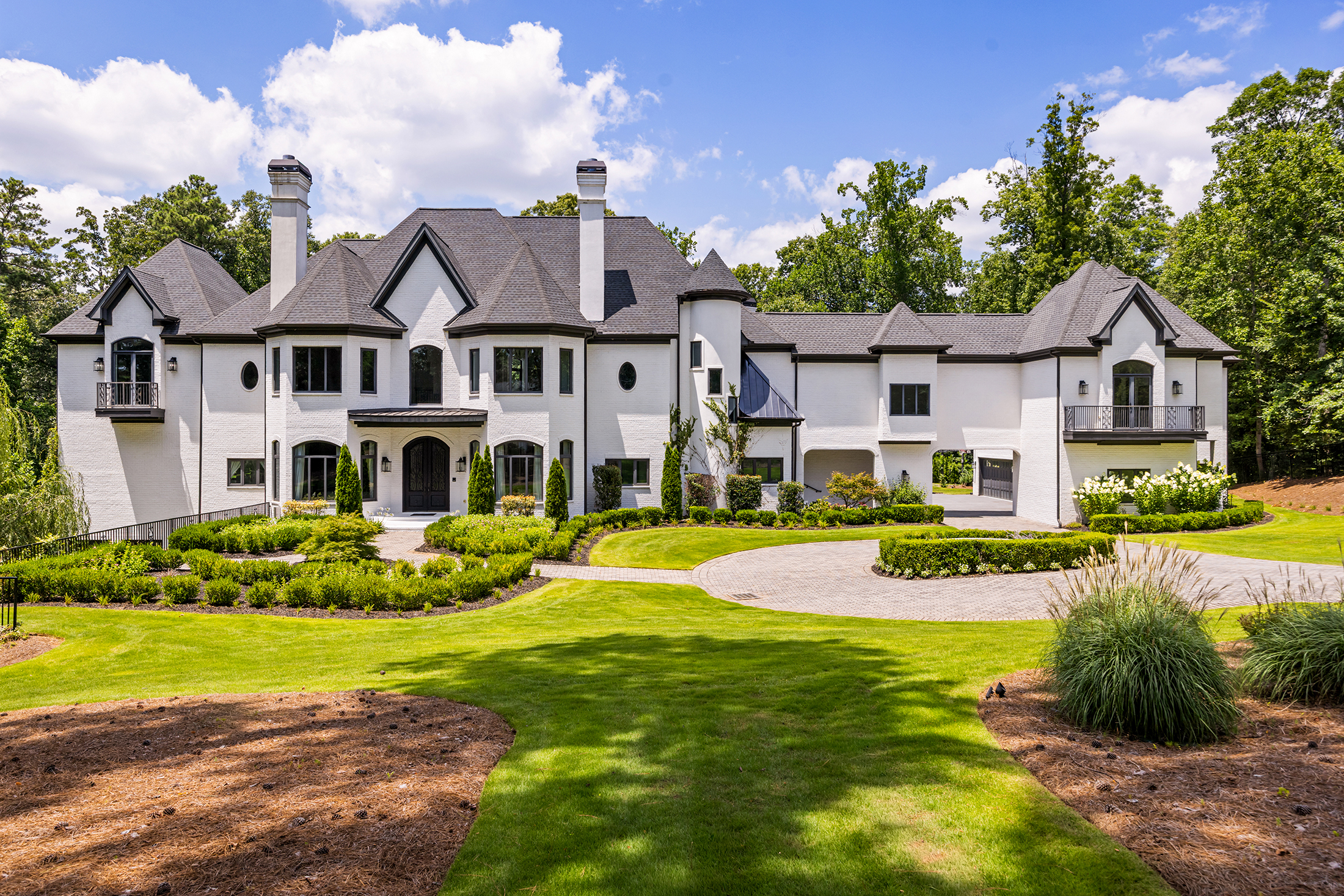  Exceptional Gated Estate with Resort-caliber Grounds - 物件實景