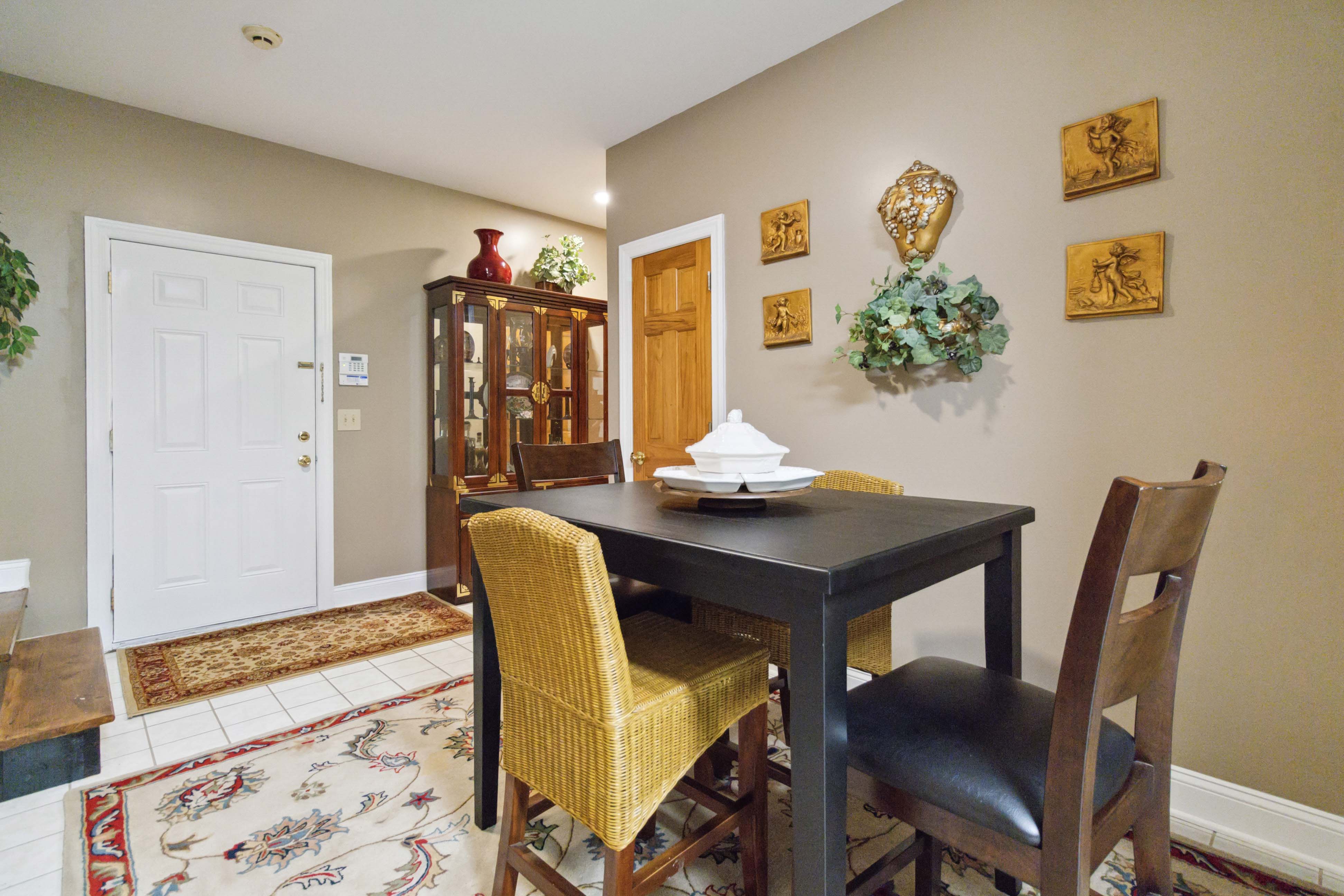 Corbin, Kentucky, 40701, United States, 10 Bedrooms Bedrooms, ,10 BathroomsBathrooms,Residential,For Sale,2045209