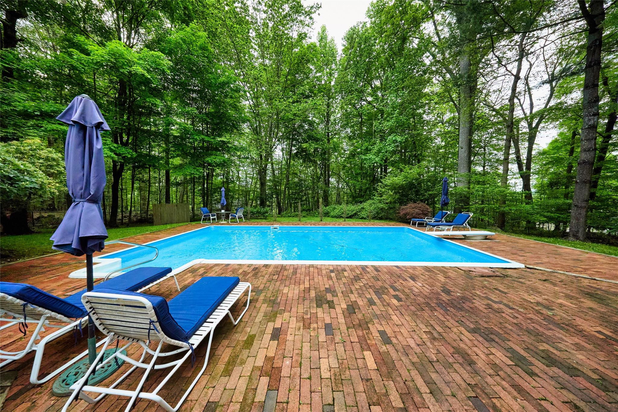 Katonah, New York, 10536, United States, 4 Bedrooms Bedrooms, ,4 BathroomsBathrooms,Residential,For Sale,1827293